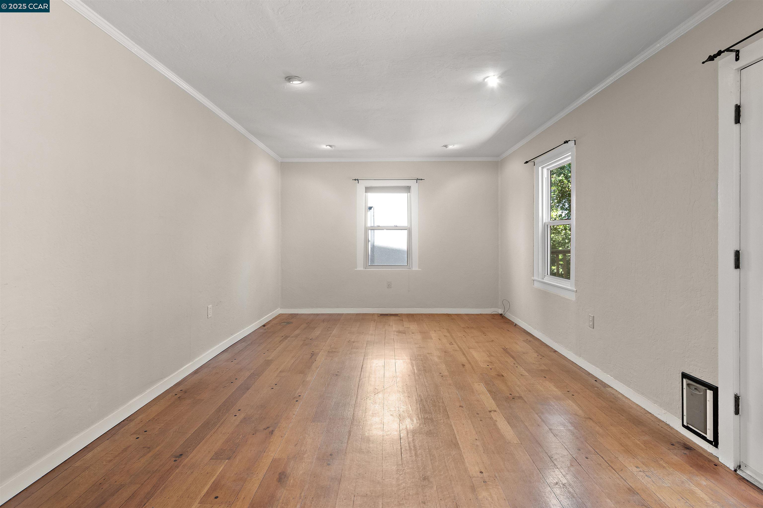 Detail Gallery Image 32 of 48 For 3747 Park Boulevard Way, Oakland,  CA 94610 - 3 Beds | 2 Baths