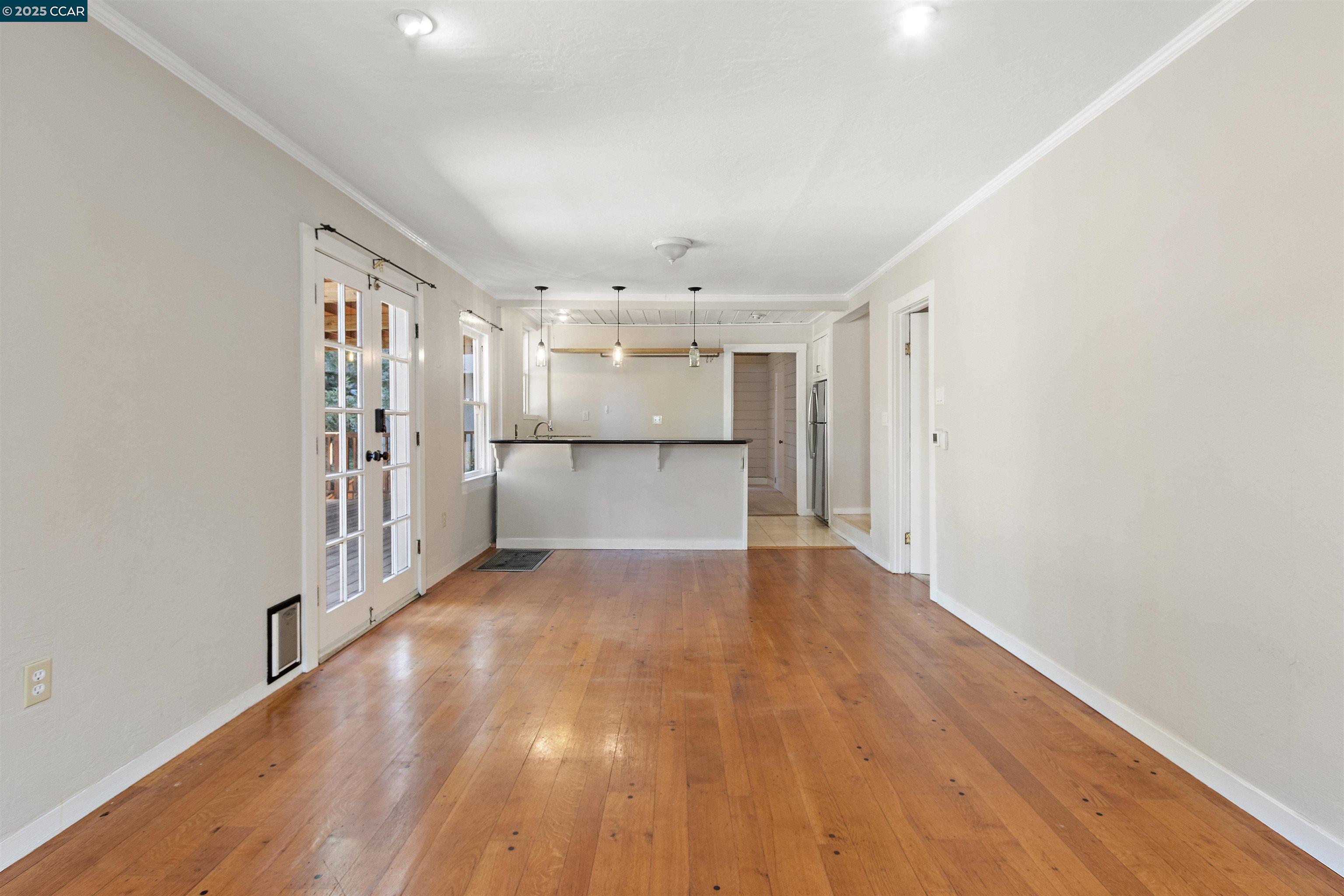 Detail Gallery Image 34 of 48 For 3747 Park Boulevard Way, Oakland,  CA 94610 - 3 Beds | 2 Baths