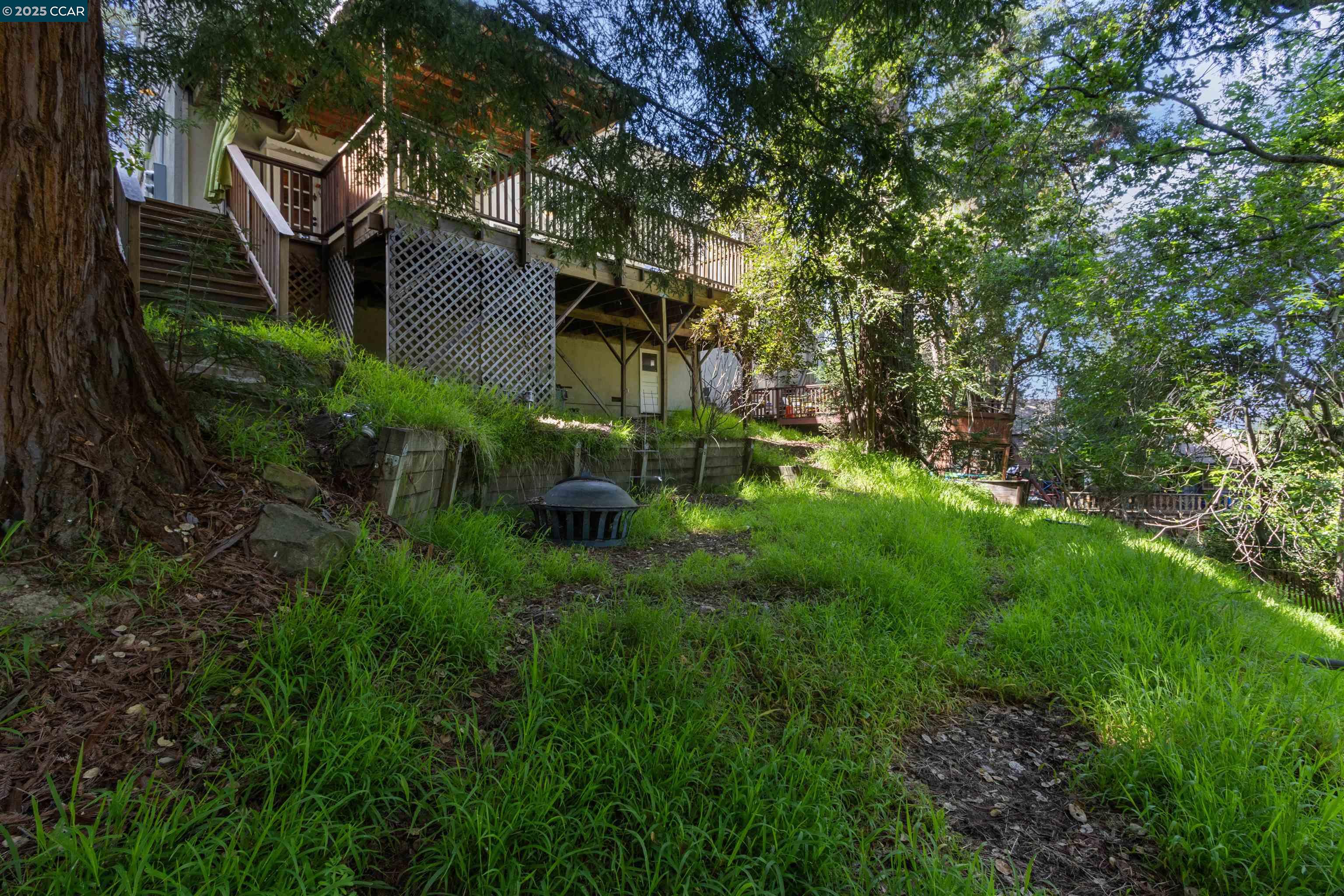 Detail Gallery Image 46 of 48 For 3747 Park Boulevard Way, Oakland,  CA 94610 - 3 Beds | 2 Baths