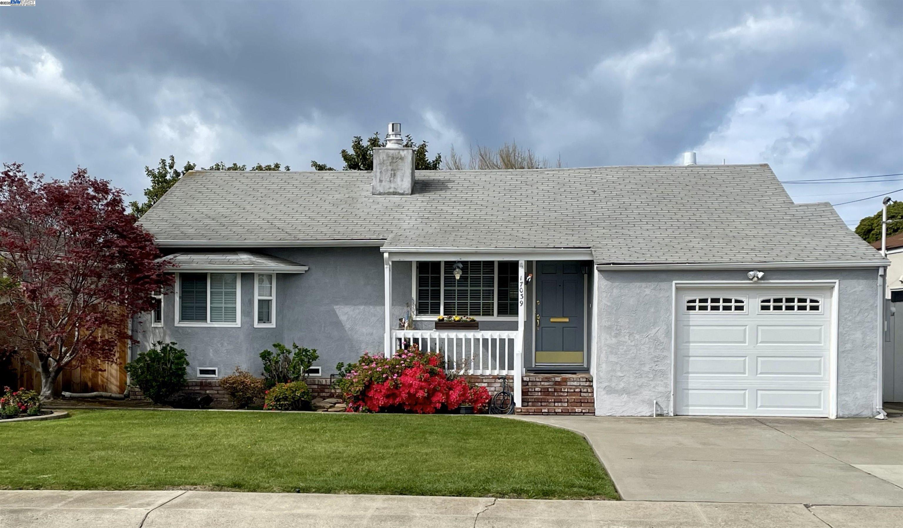 Detail Gallery Image 1 of 30 For 17039 via Pasatiempo, San Lorenzo,  CA 94580 - 3 Beds | 1 Baths