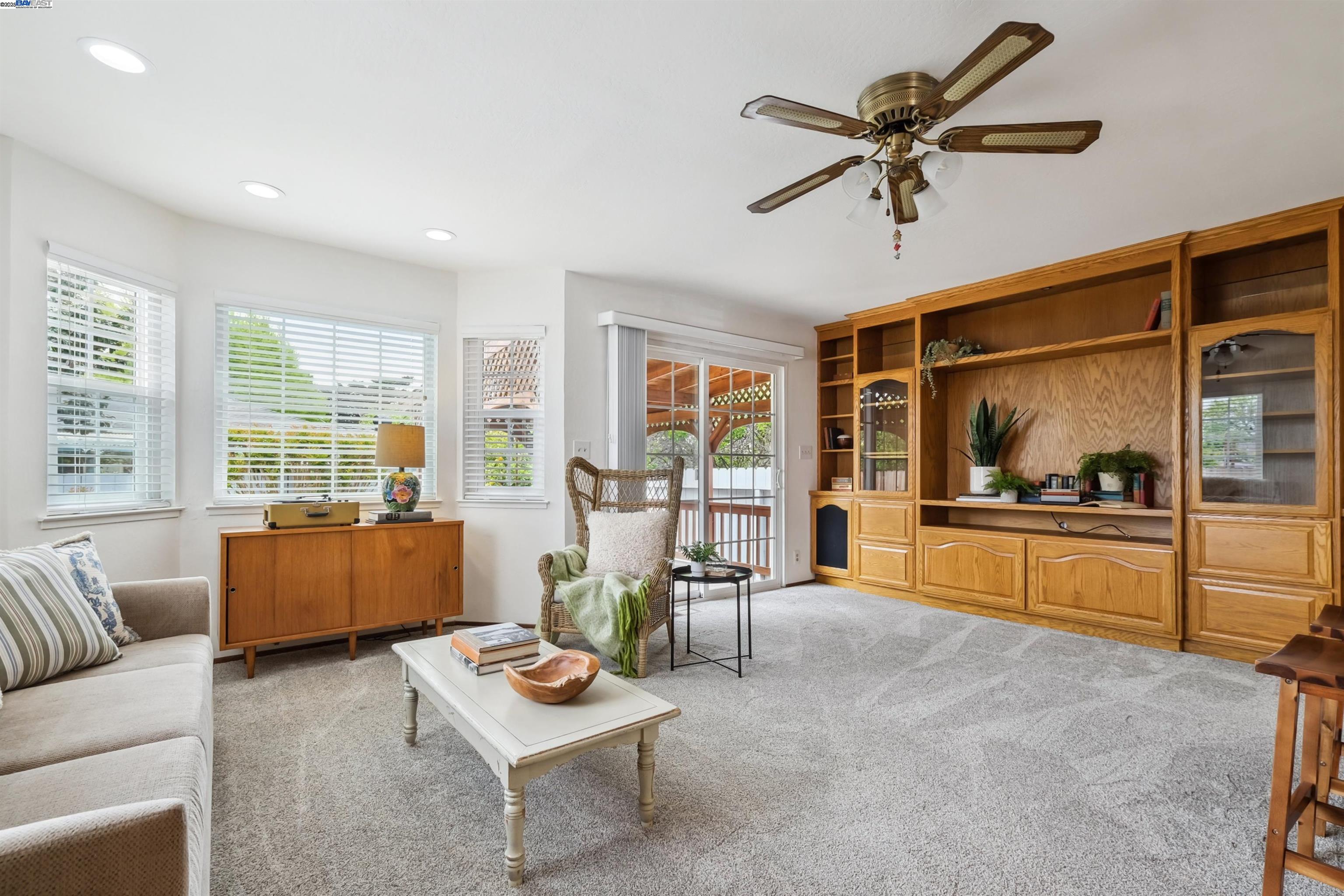 Detail Gallery Image 15 of 30 For 17039 via Pasatiempo, San Lorenzo,  CA 94580 - 3 Beds | 1 Baths