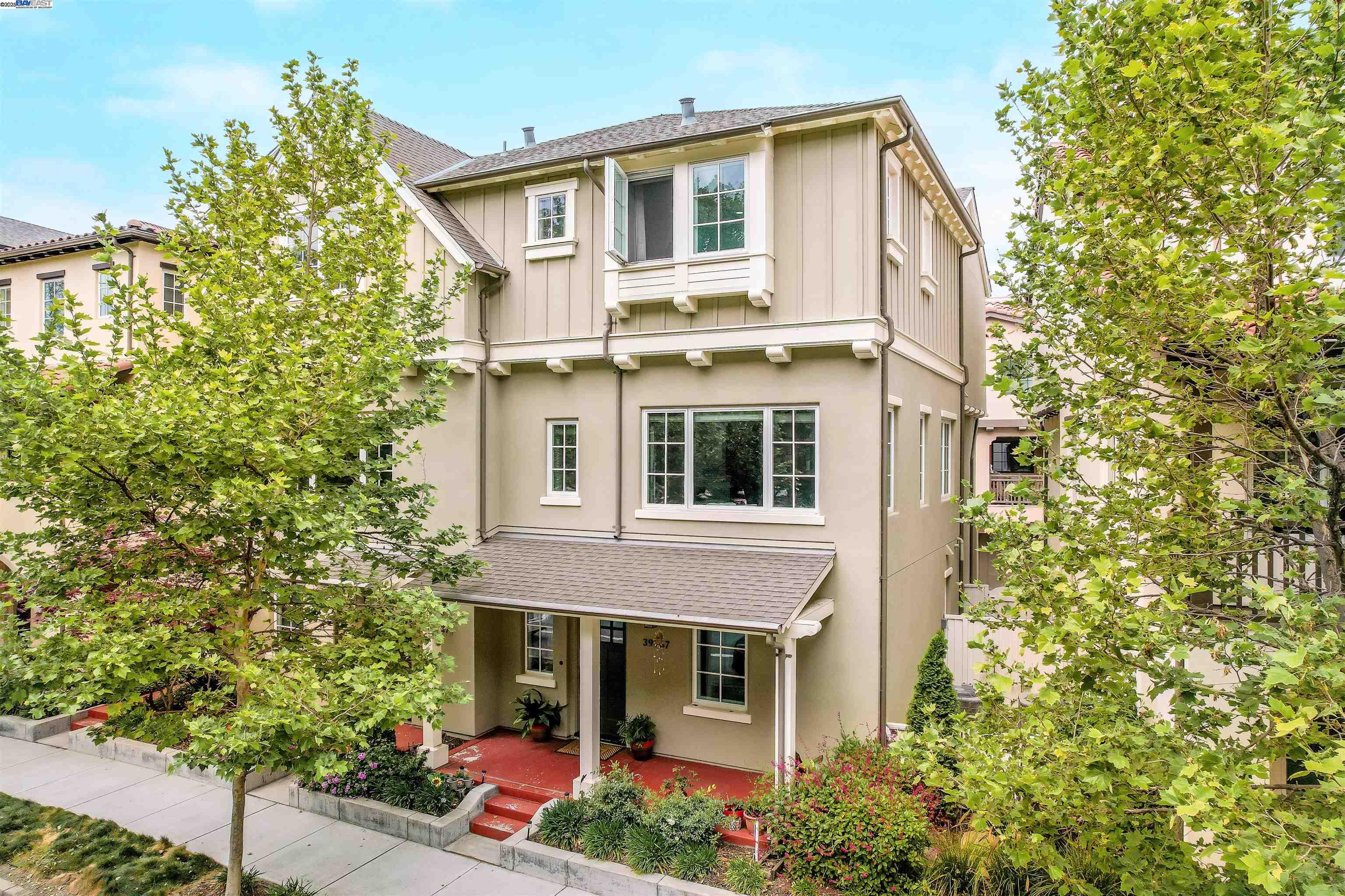 Detail Gallery Image 1 of 37 For 39567 Stevenson Place, Fremont,  CA 94539 - 4 Beds | 3/1 Baths