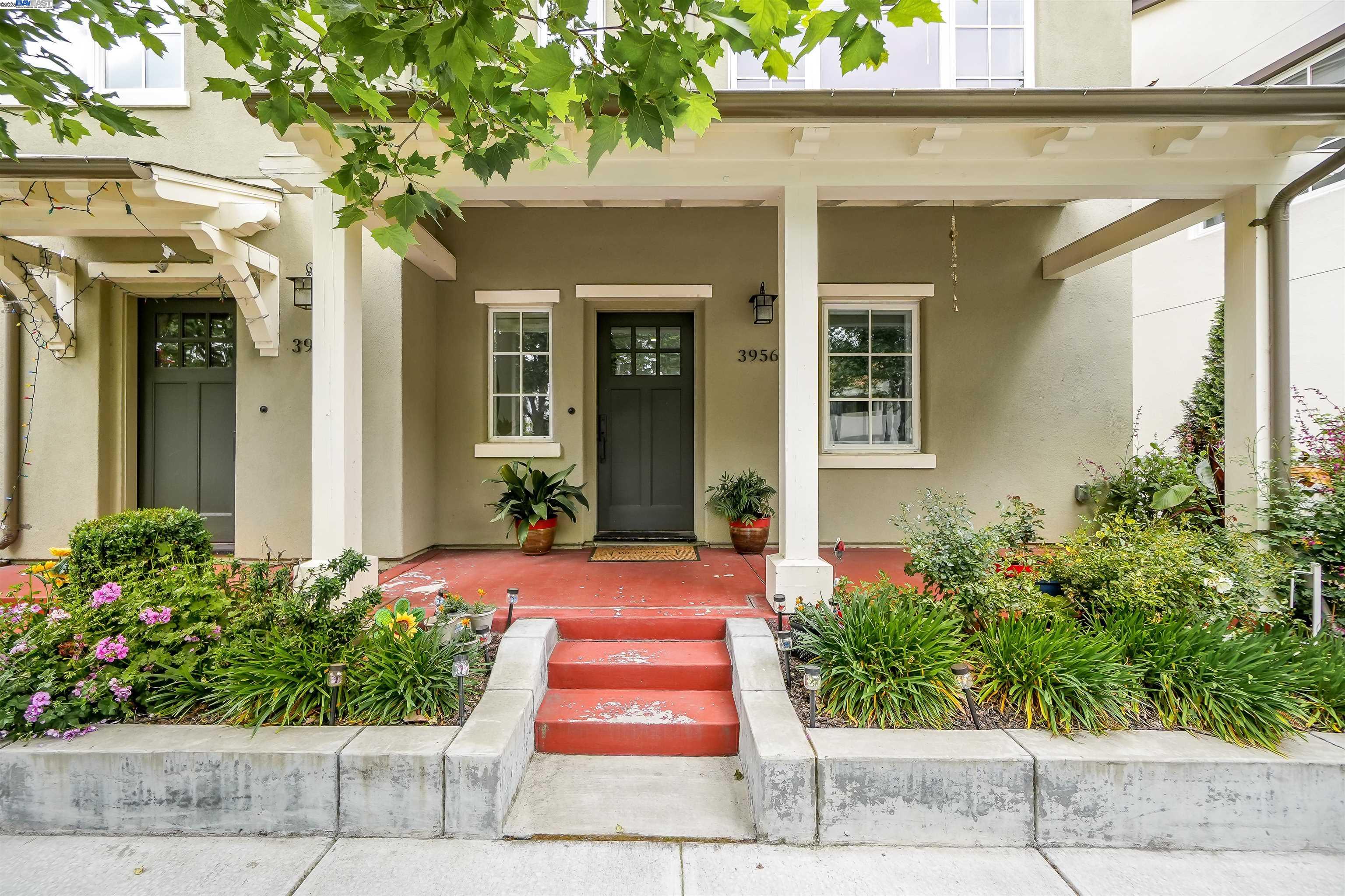 Detail Gallery Image 3 of 37 For 39567 Stevenson Place, Fremont,  CA 94539 - 4 Beds | 3/1 Baths