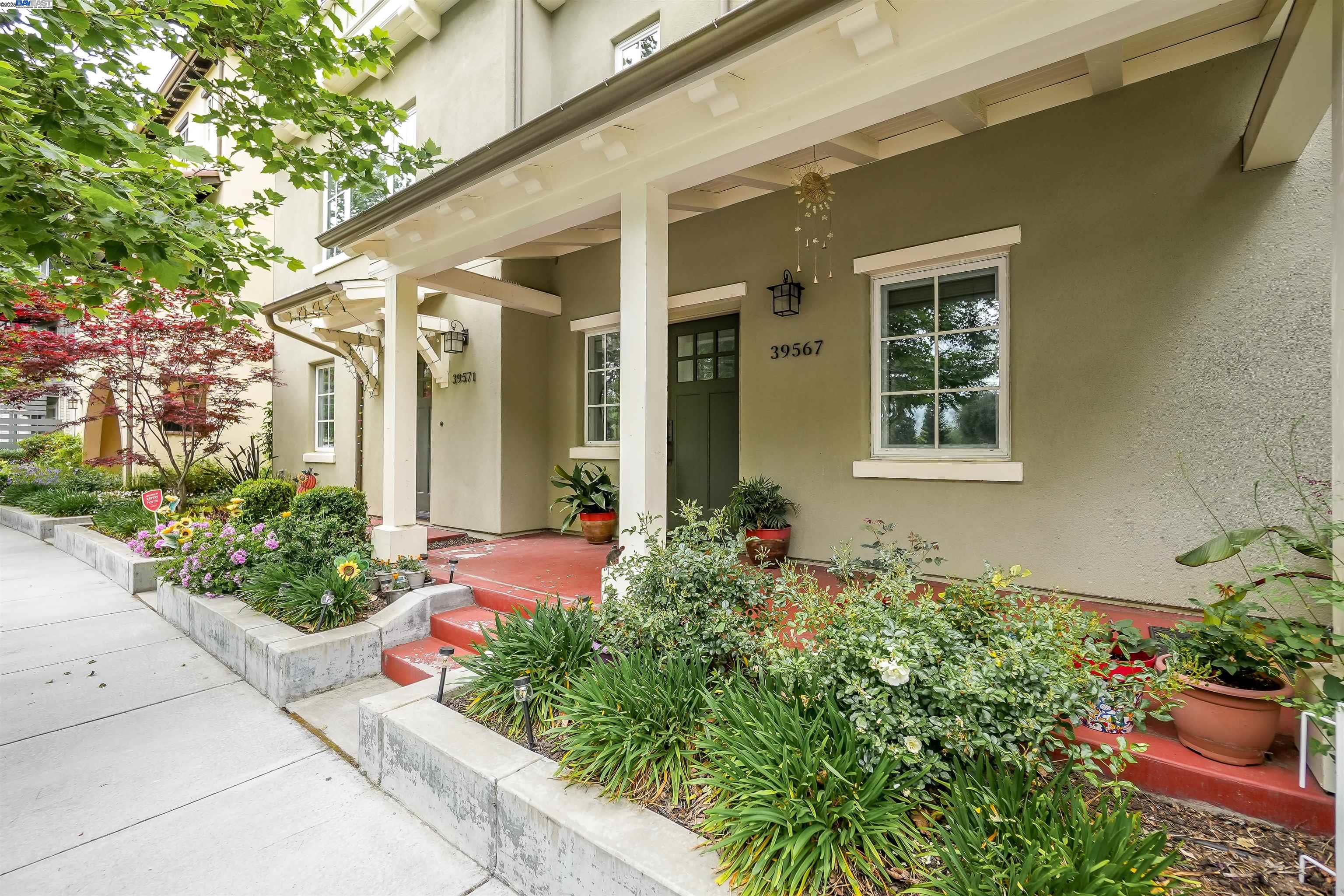 Detail Gallery Image 4 of 37 For 39567 Stevenson Place, Fremont,  CA 94539 - 4 Beds | 3/1 Baths
