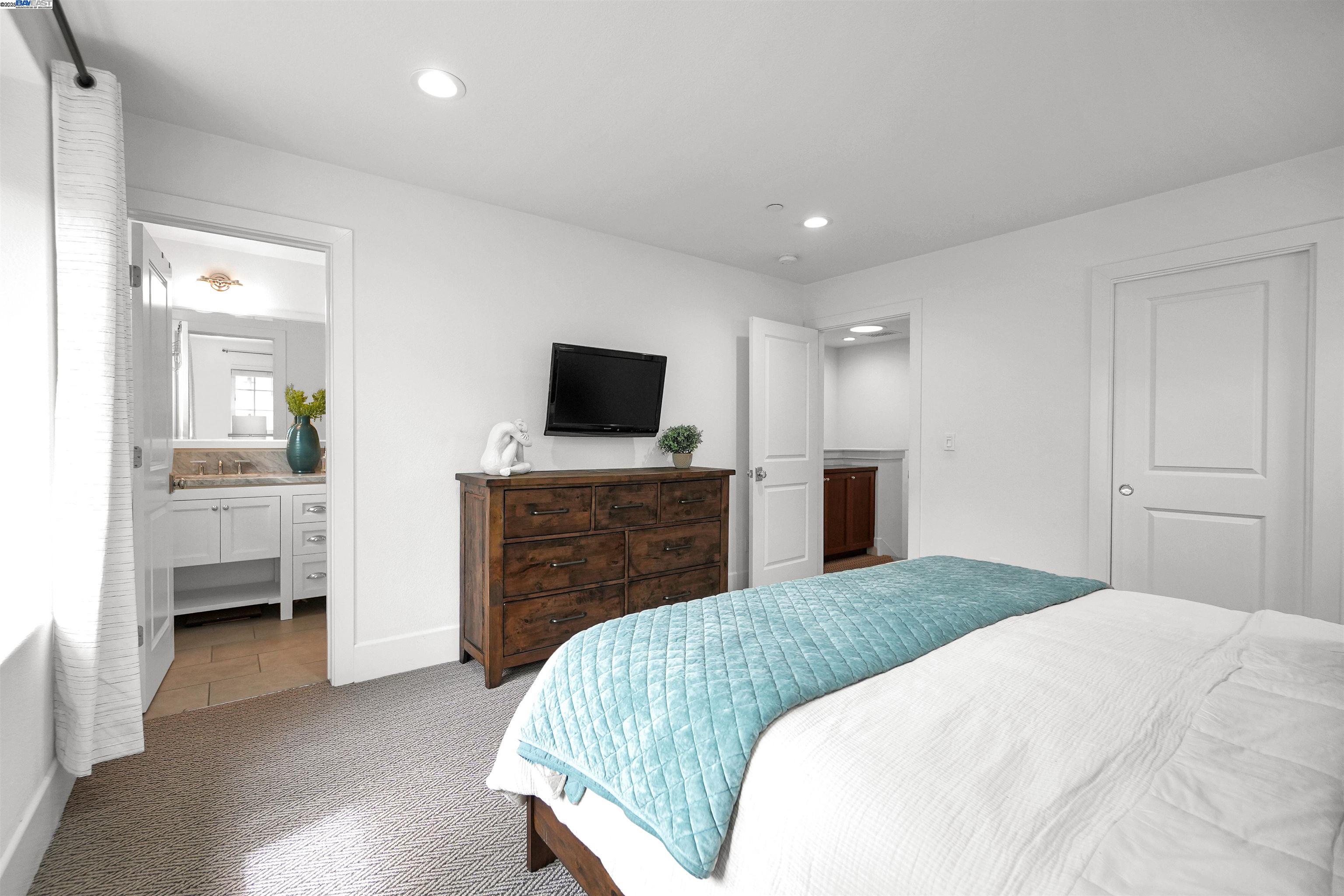 Detail Gallery Image 28 of 37 For 39567 Stevenson Place, Fremont,  CA 94539 - 4 Beds | 3/1 Baths