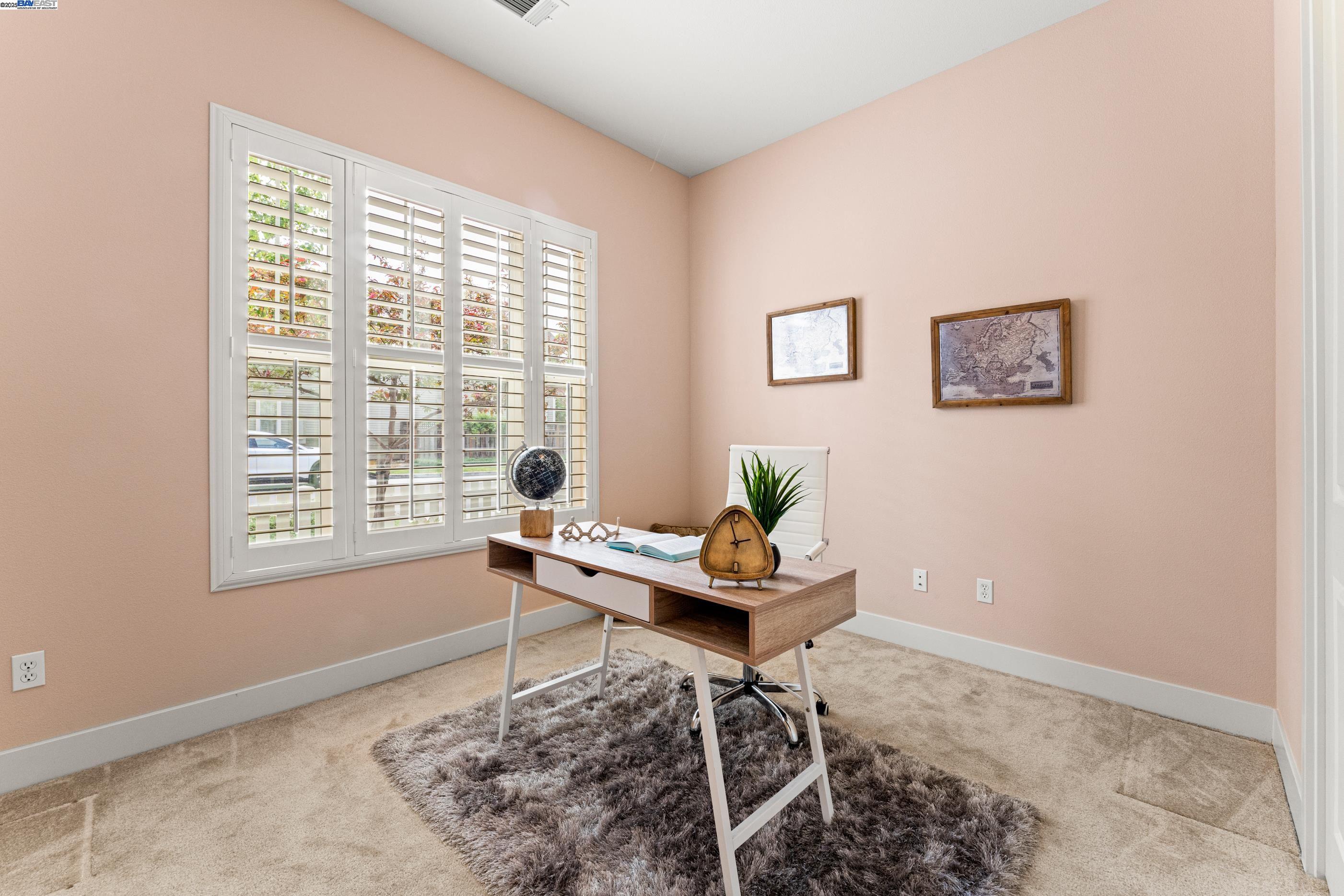 Detail Gallery Image 11 of 44 For 35607 Embassy Common, Fremont,  CA 94536 - 4 Beds | 3 Baths