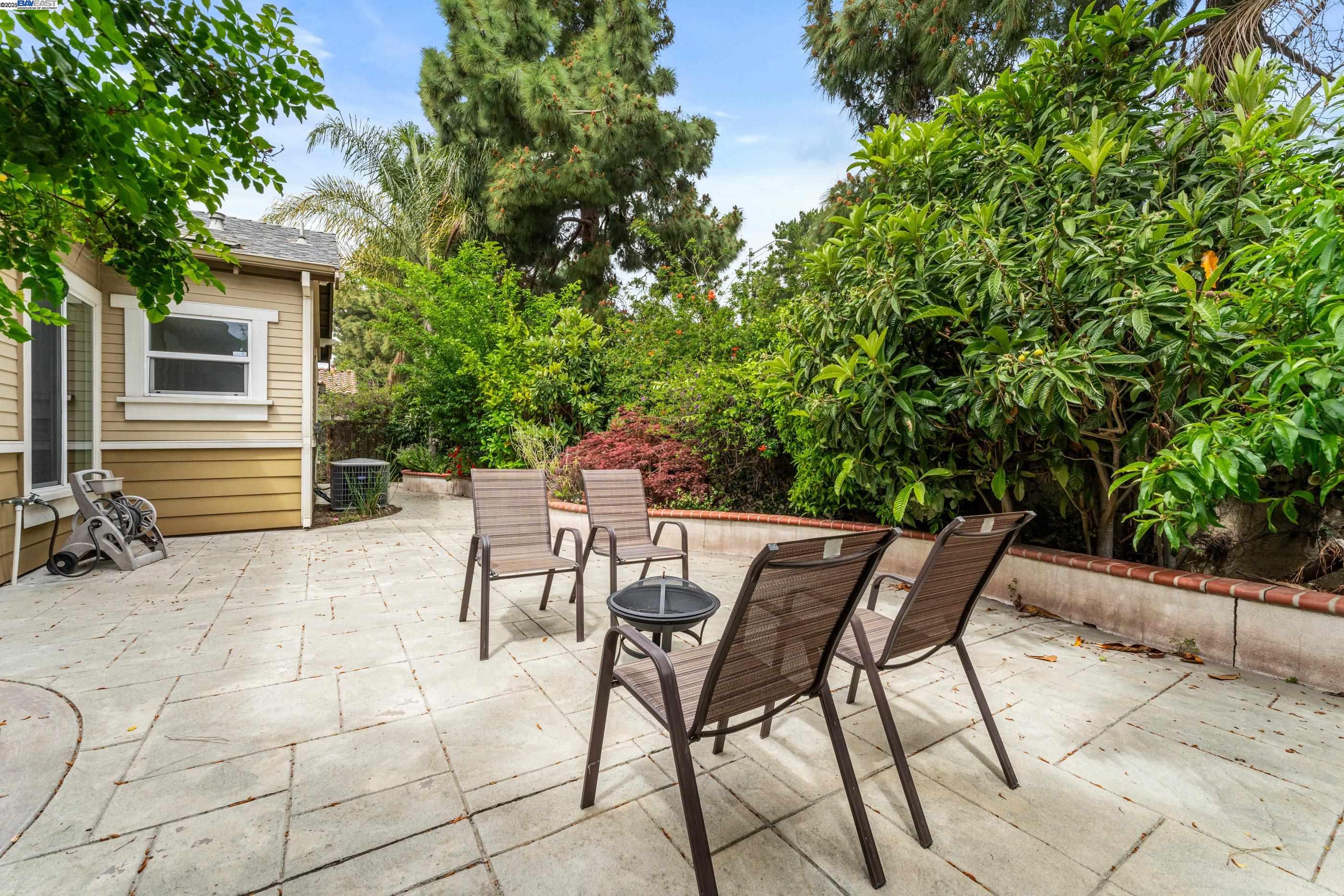 Detail Gallery Image 22 of 44 For 35607 Embassy Common, Fremont,  CA 94536 - 4 Beds | 3 Baths