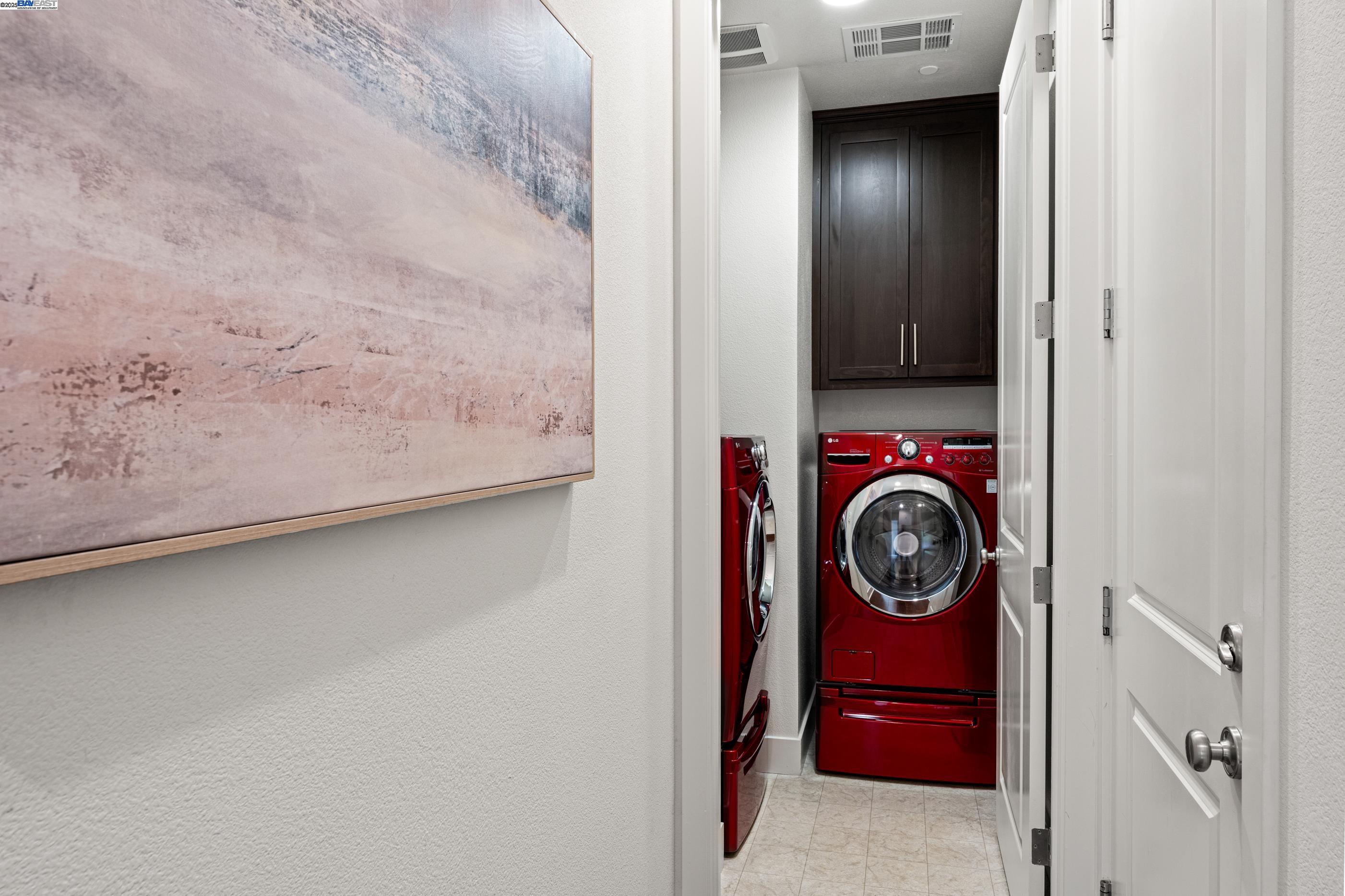 Detail Gallery Image 24 of 44 For 35607 Embassy Common, Fremont,  CA 94536 - 4 Beds | 3 Baths