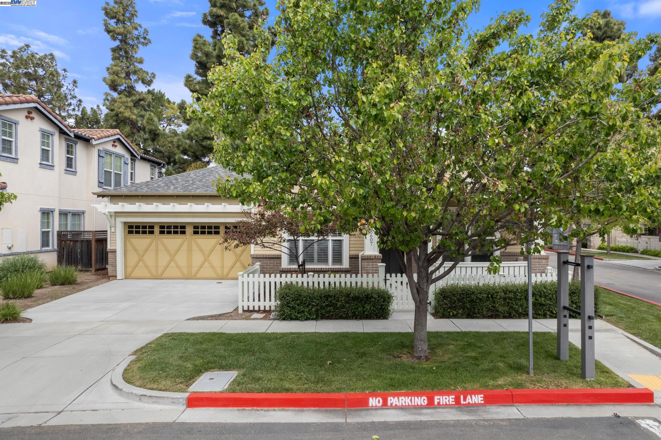 Detail Gallery Image 36 of 44 For 35607 Embassy Common, Fremont,  CA 94536 - 4 Beds | 3 Baths