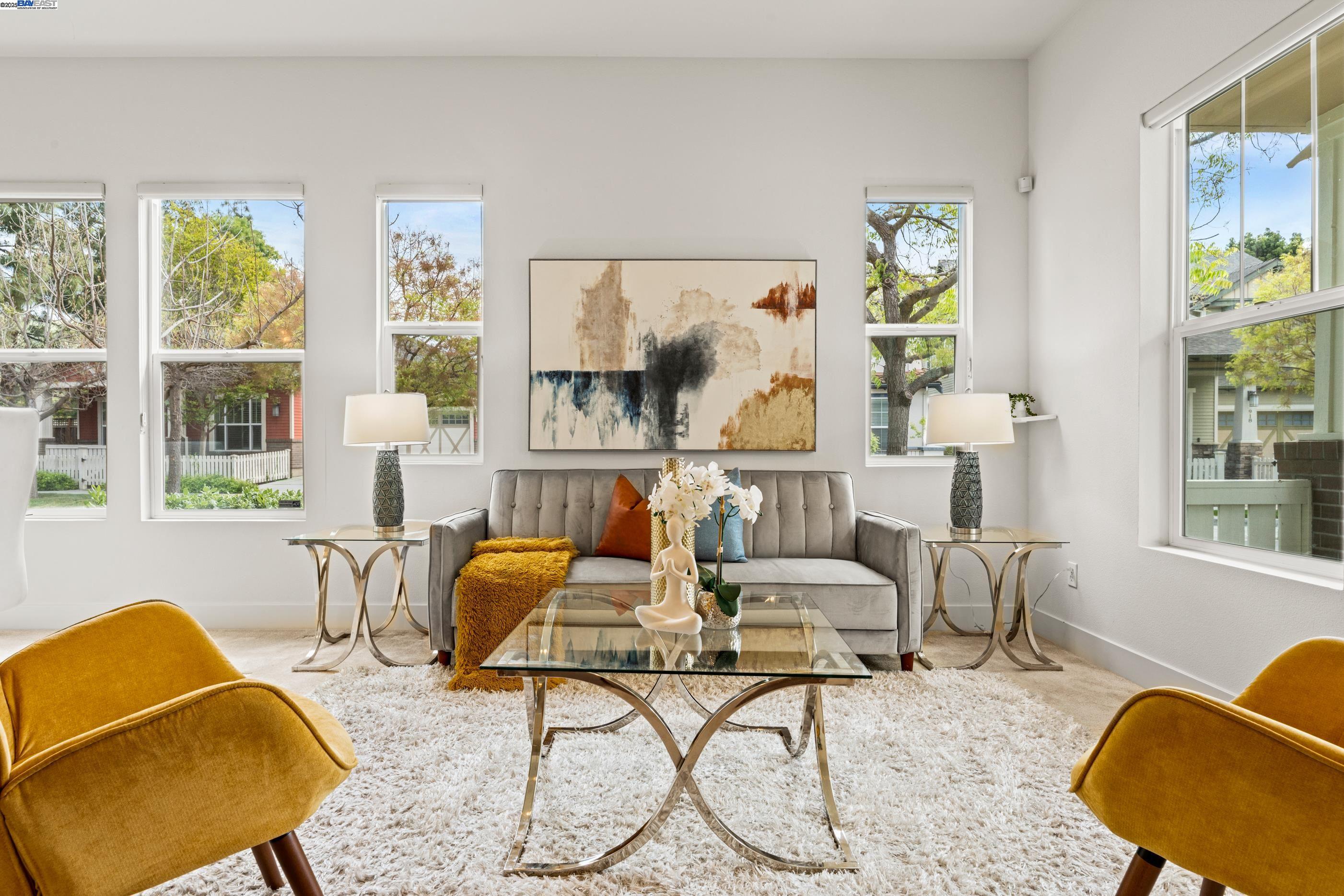 Detail Gallery Image 7 of 44 For 35607 Embassy Common, Fremont,  CA 94536 - 4 Beds | 3 Baths
