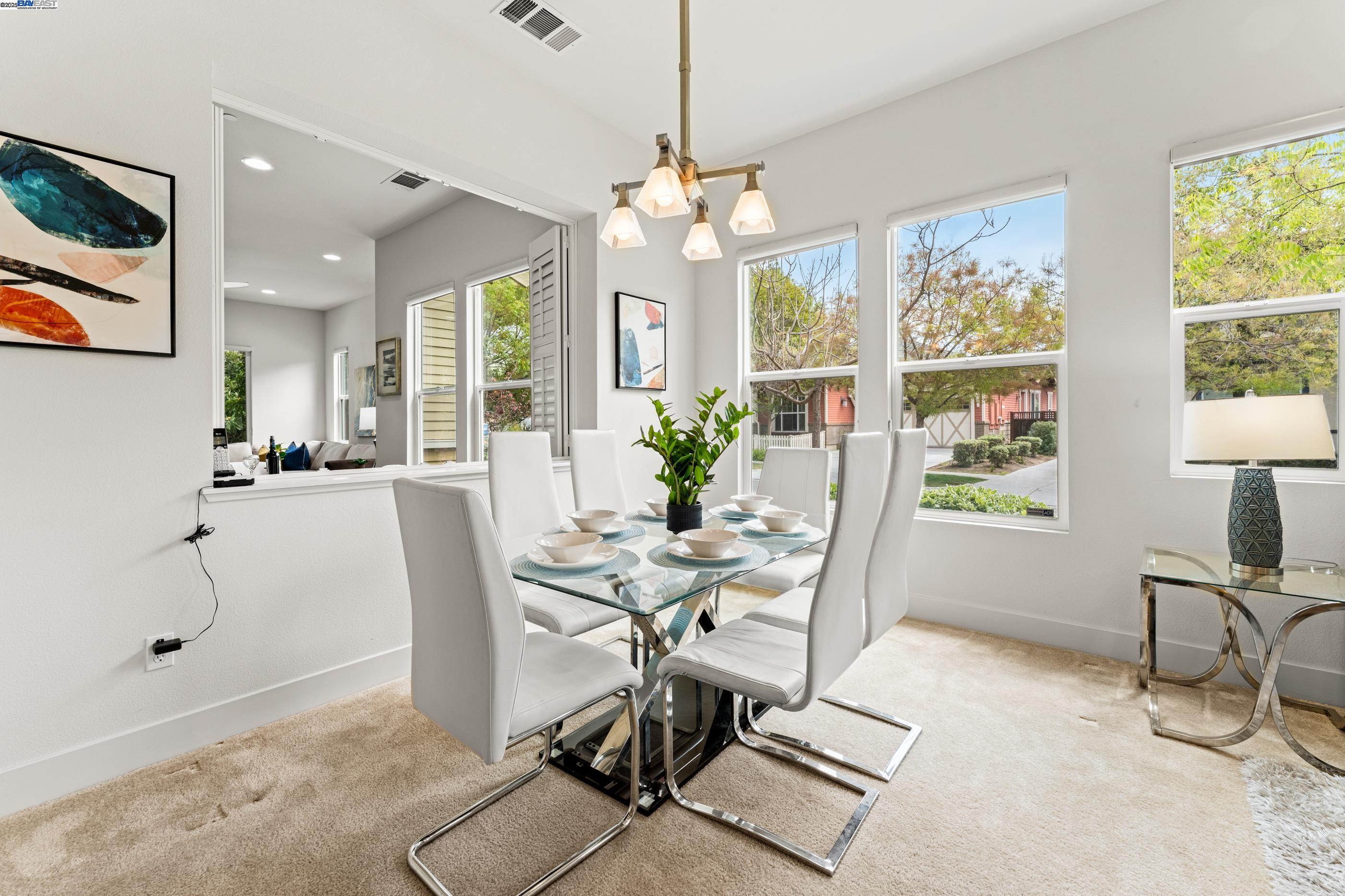 Detail Gallery Image 9 of 44 For 35607 Embassy Common, Fremont,  CA 94536 - 4 Beds | 3 Baths