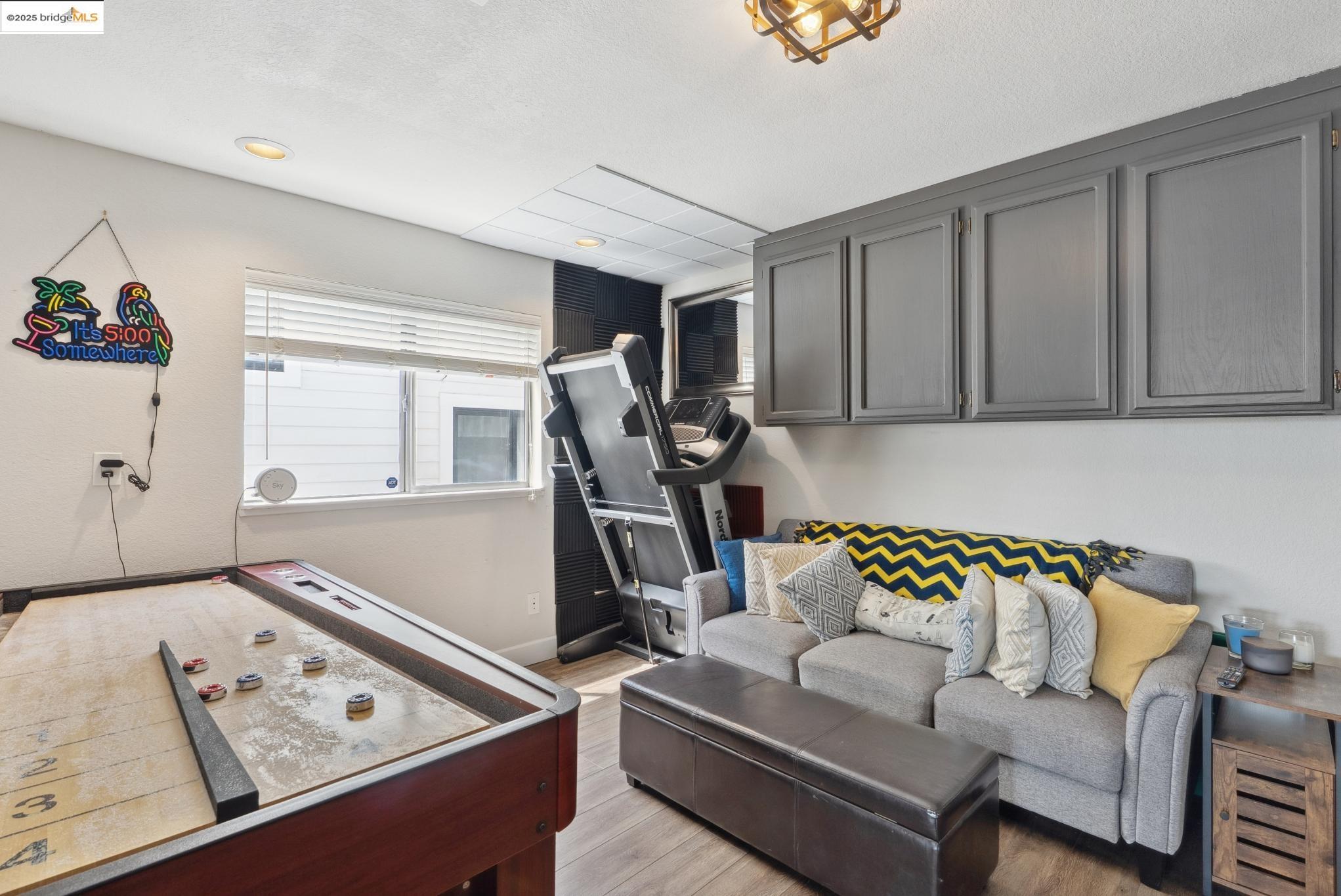 Detail Gallery Image 40 of 58 For 2035 Cypress Pt, Discovery Bay,  CA 94505 - 4 Beds | 2/1 Baths