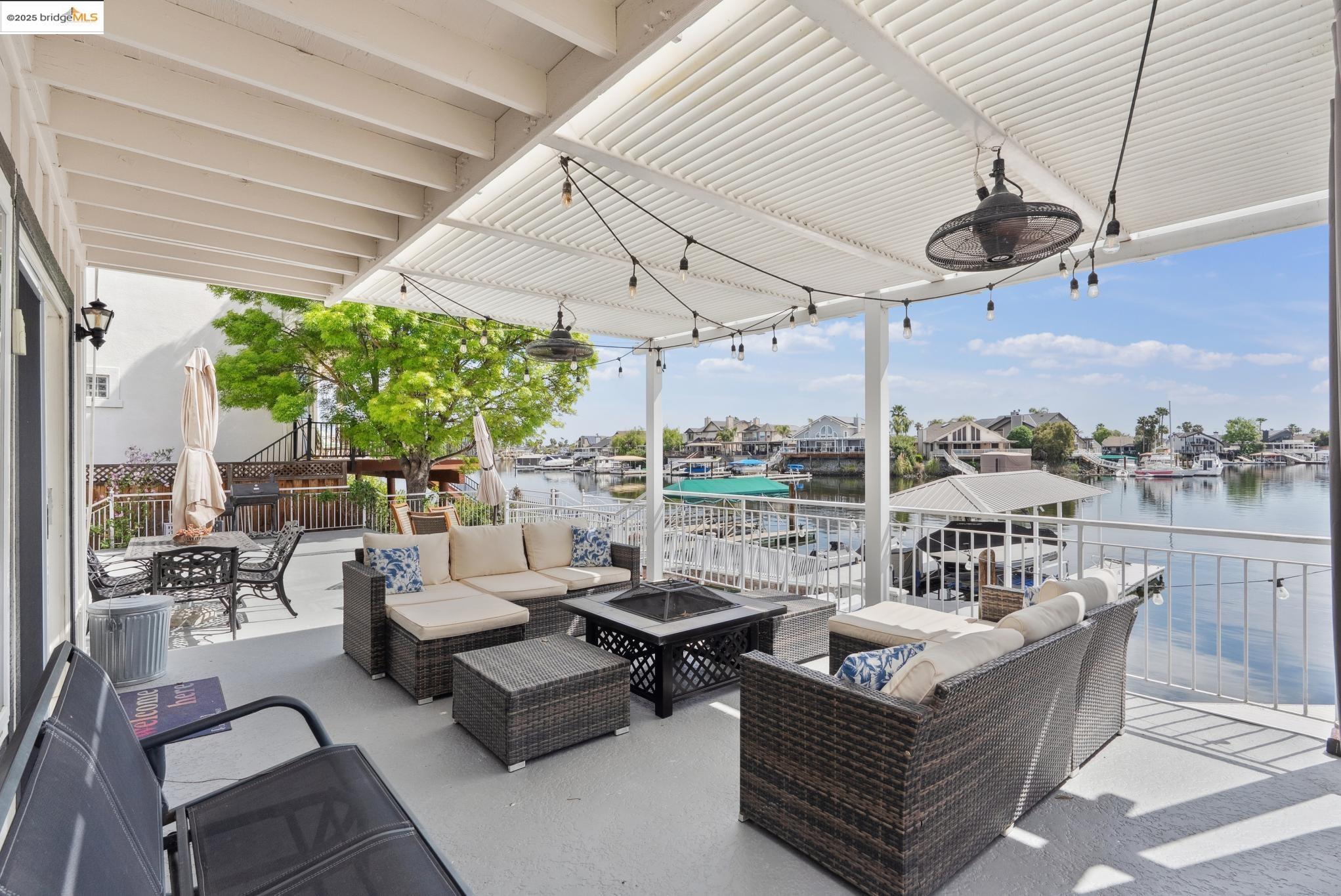 Detail Gallery Image 44 of 58 For 2035 Cypress Pt, Discovery Bay,  CA 94505 - 4 Beds | 2/1 Baths