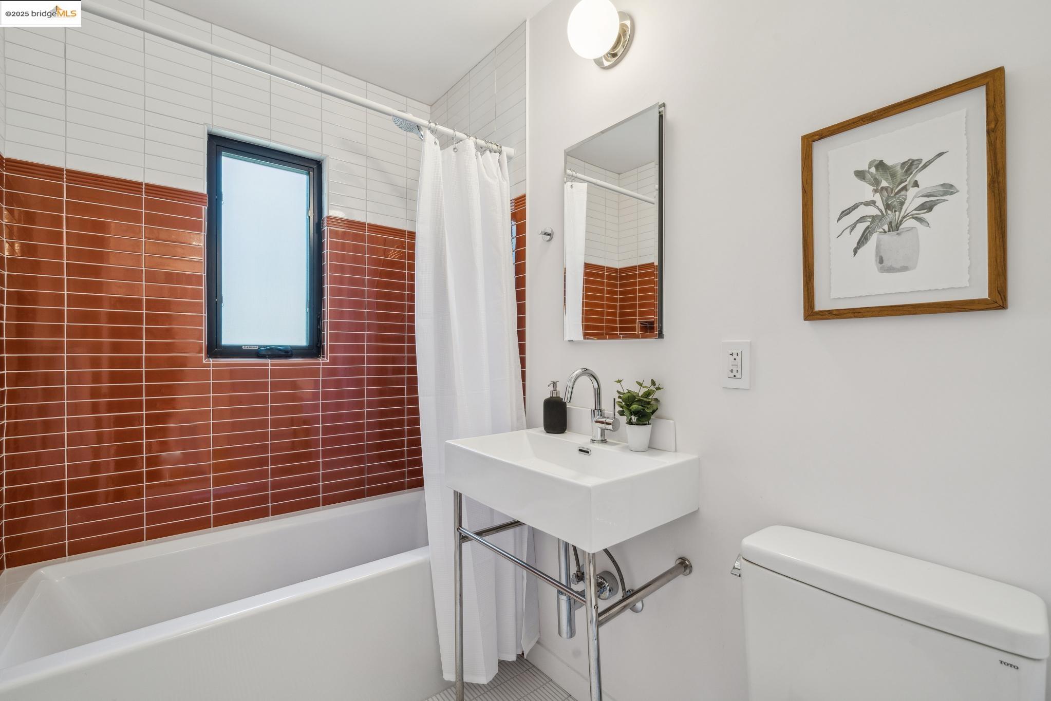 Detail Gallery Image 26 of 40 For 6212 Bernhard, Richmond,  CA 94805 - 2 Beds | 2 Baths