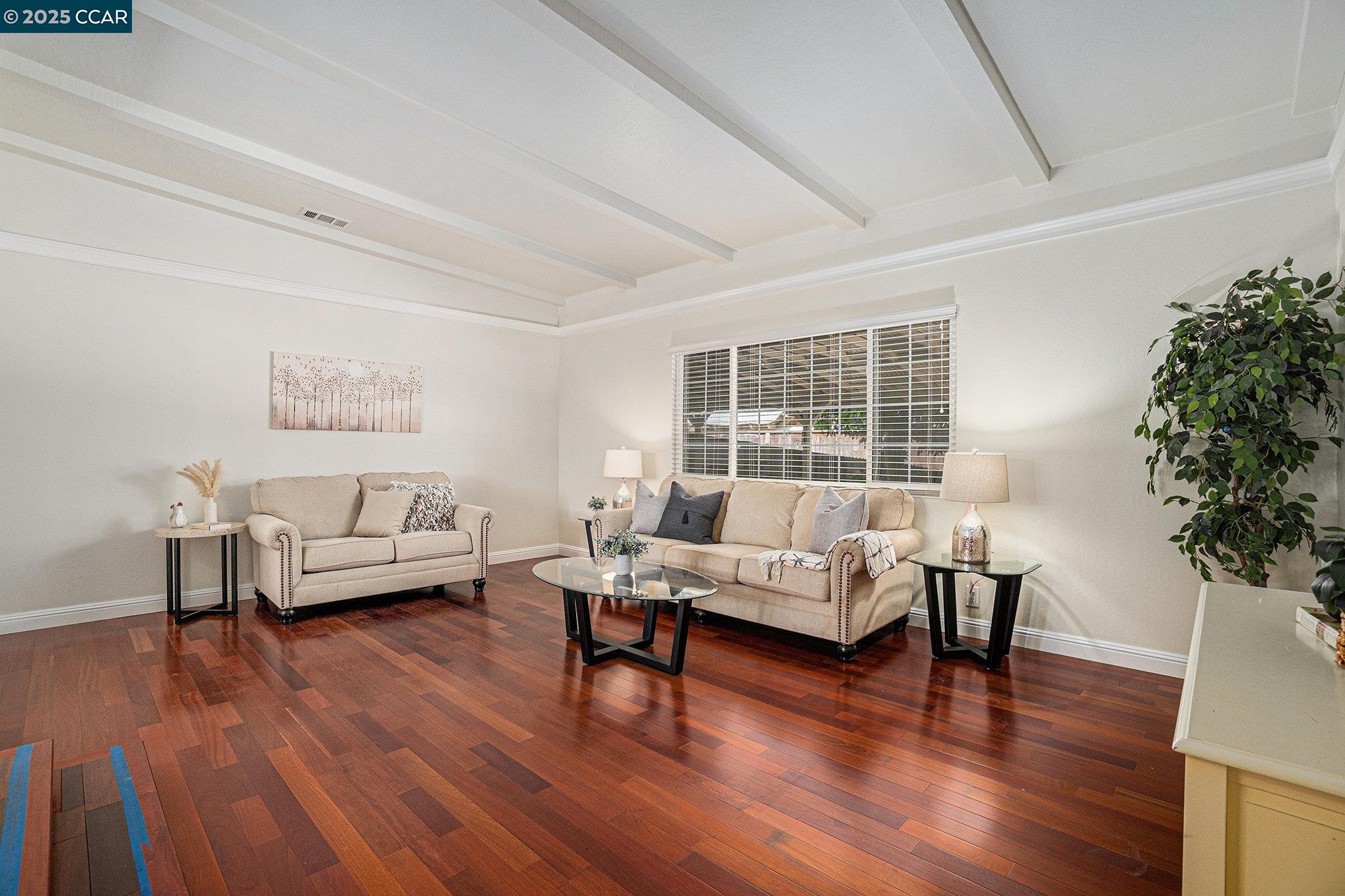 Detail Gallery Image 5 of 25 For 1543 Heartwood Dr, Concord,  CA 94521 - 3 Beds | 2 Baths
