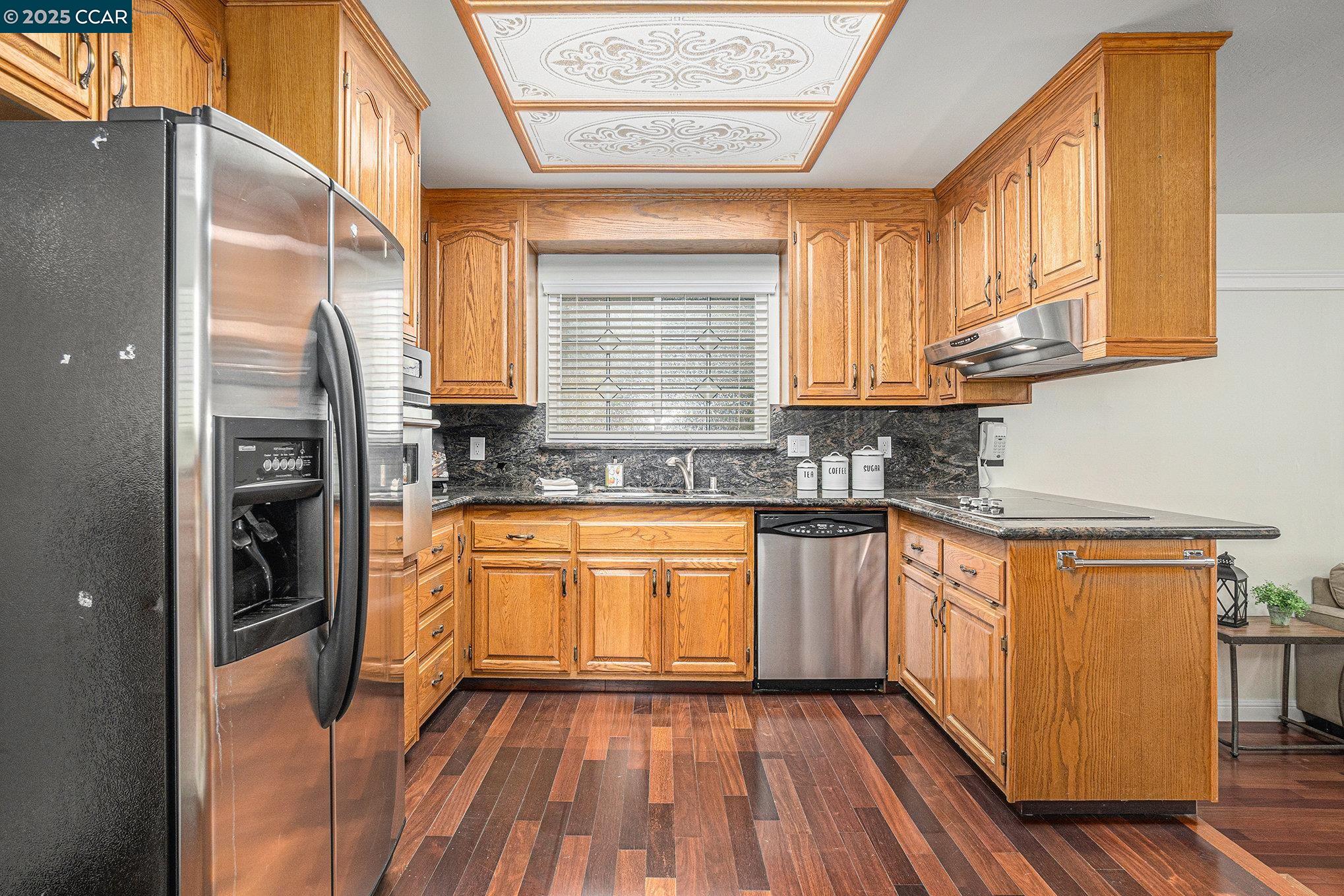 Detail Gallery Image 6 of 25 For 1543 Heartwood Dr, Concord,  CA 94521 - 3 Beds | 2 Baths