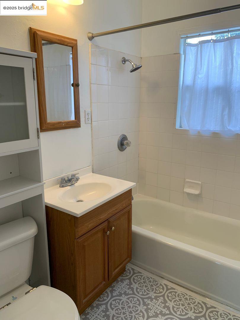 Detail Gallery Image 10 of 17 For 265 Ramona St, Pittsburg,  CA 94565 - 1 Beds | 1 Baths
