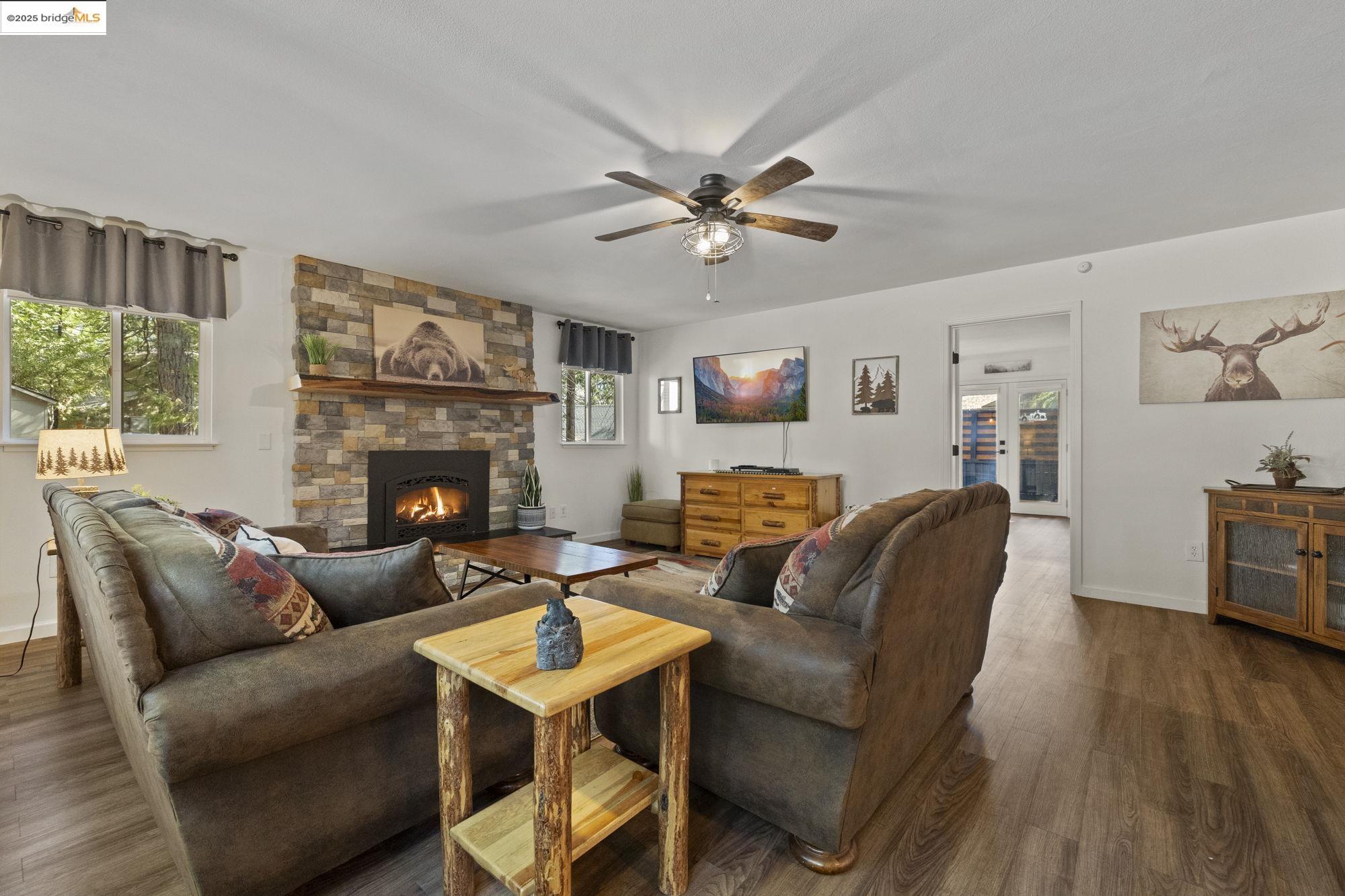 Detail Gallery Image 15 of 34 For 28911 Snowwhite Ridge Dr, Pinecrest,  CA 95335 - 3 Beds | 2 Baths