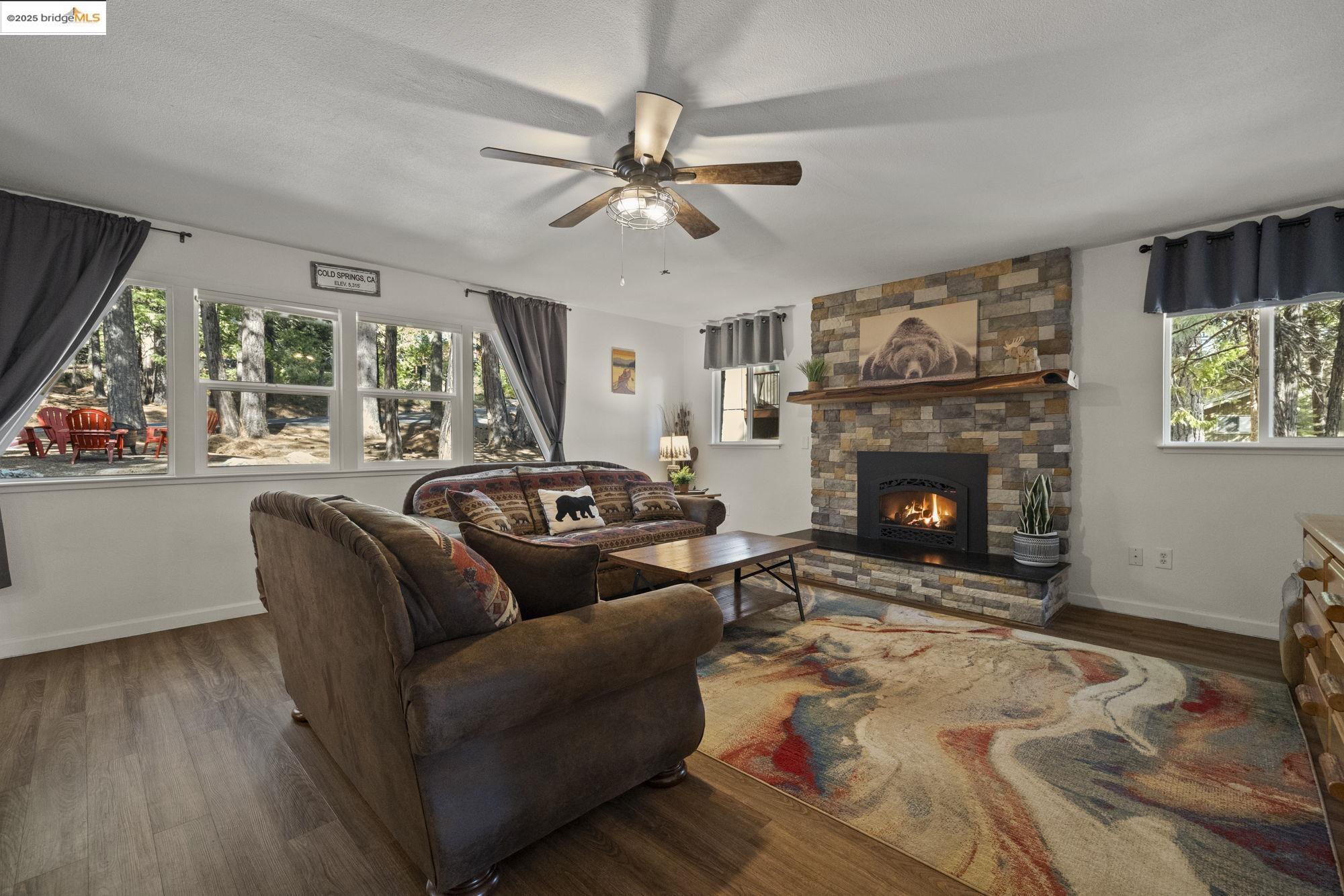 Detail Gallery Image 21 of 34 For 28911 Snowwhite Ridge Dr, Pinecrest,  CA 95335 - 3 Beds | 2 Baths