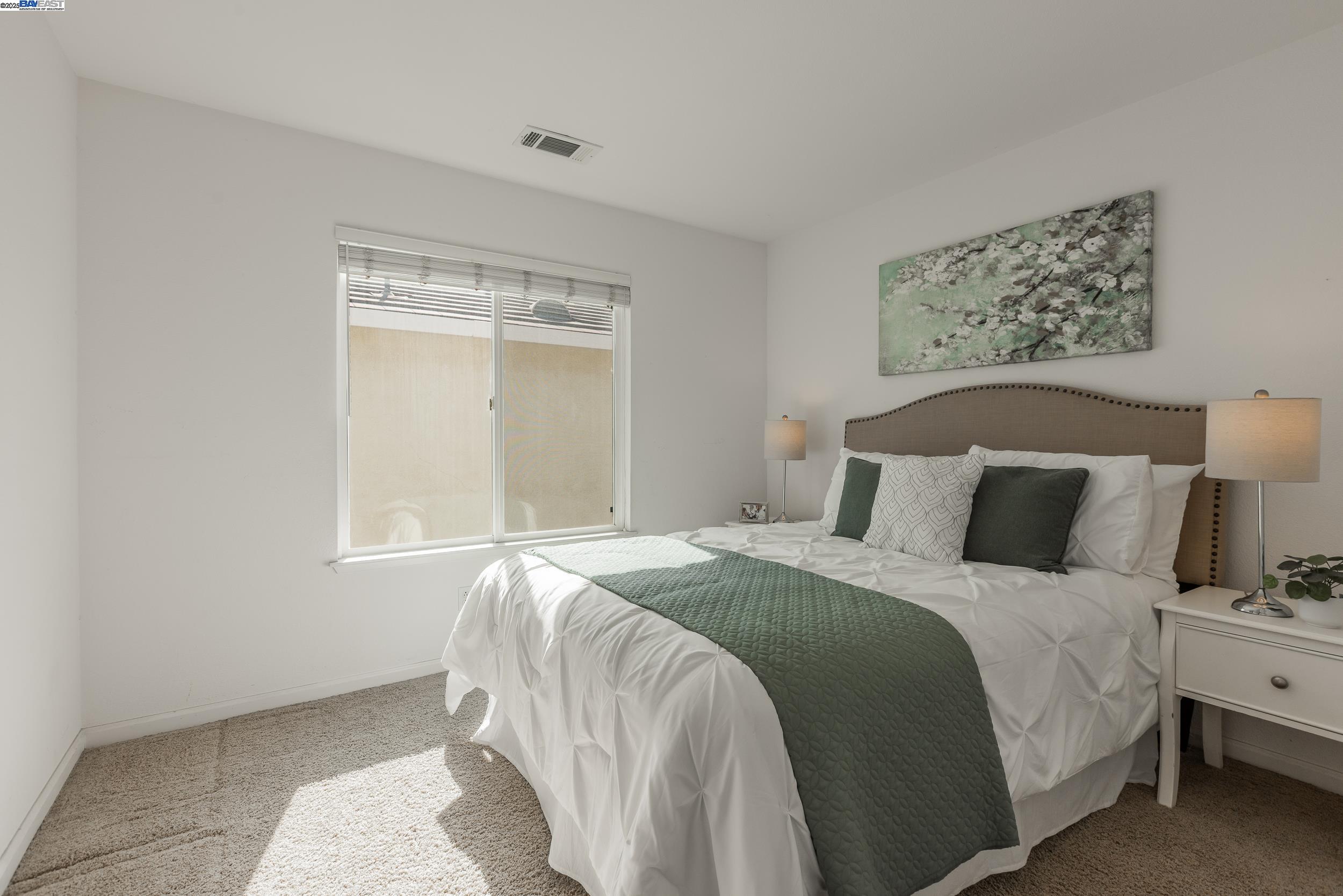Detail Gallery Image 15 of 39 For 2228 Golden Leaf Ln, Tracy,  CA 95377 - 5 Beds | 3 Baths