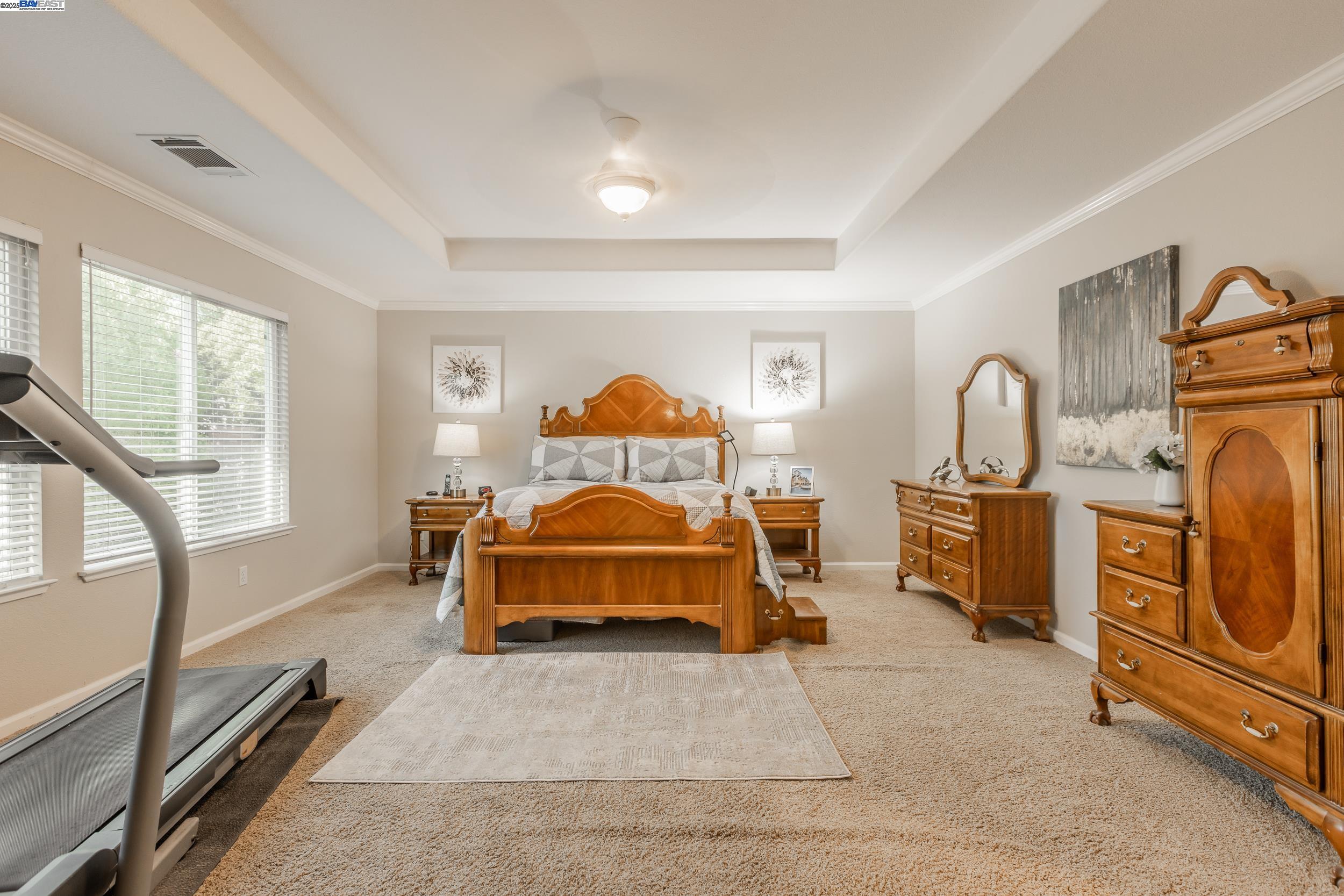 Detail Gallery Image 17 of 39 For 2228 Golden Leaf Ln, Tracy,  CA 95377 - 5 Beds | 3 Baths