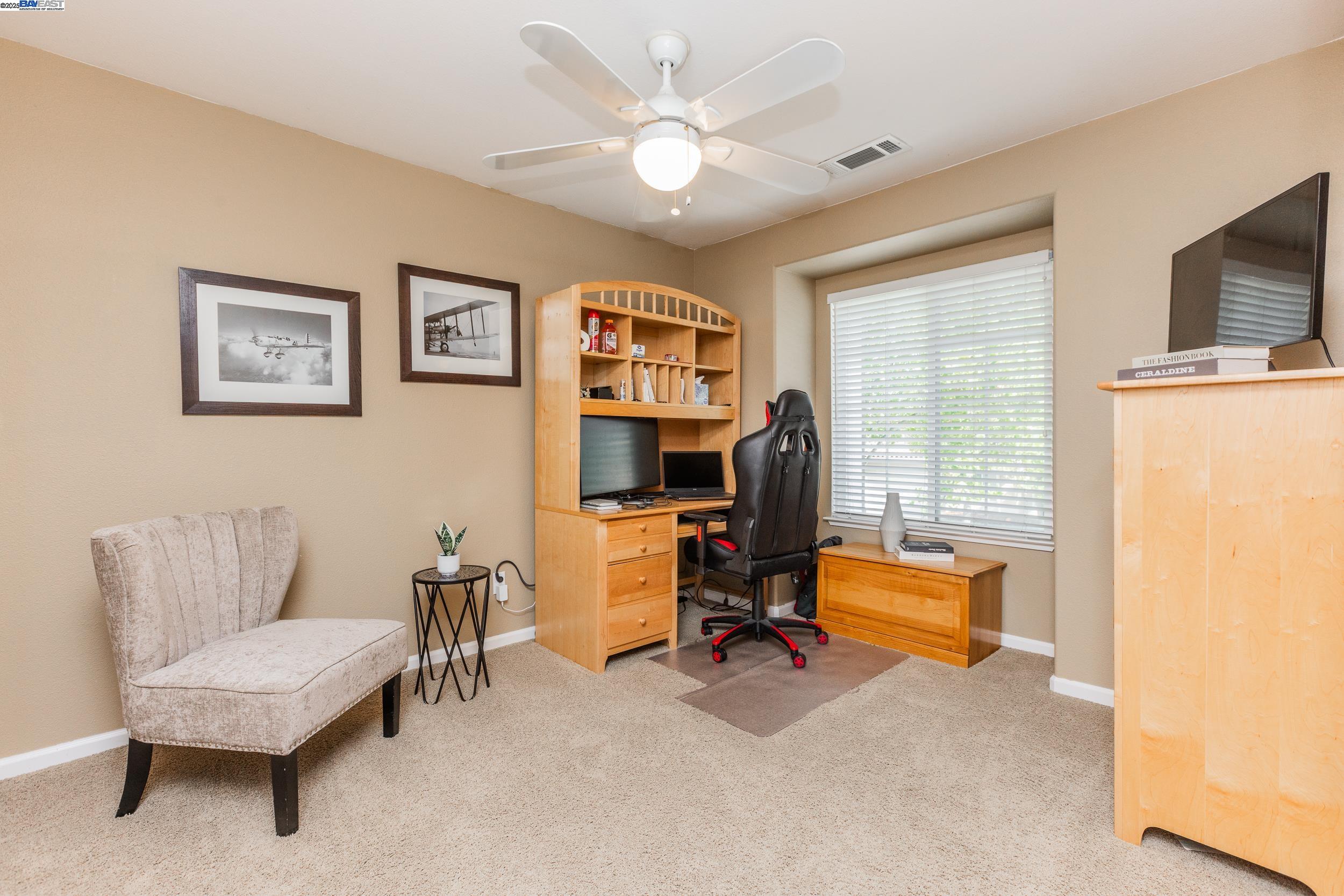 Detail Gallery Image 21 of 39 For 2228 Golden Leaf Ln, Tracy,  CA 95377 - 5 Beds | 3 Baths