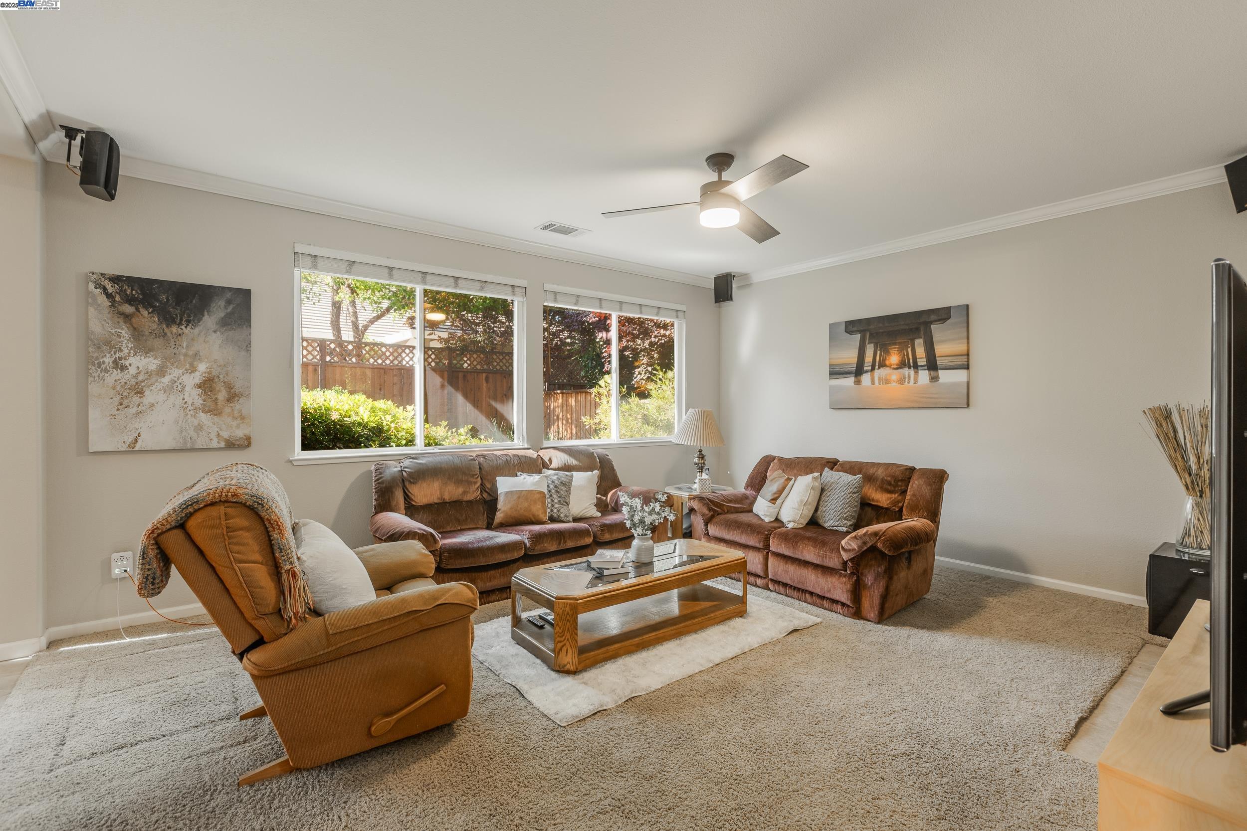 Detail Gallery Image 9 of 39 For 2228 Golden Leaf Ln, Tracy,  CA 95377 - 5 Beds | 3 Baths