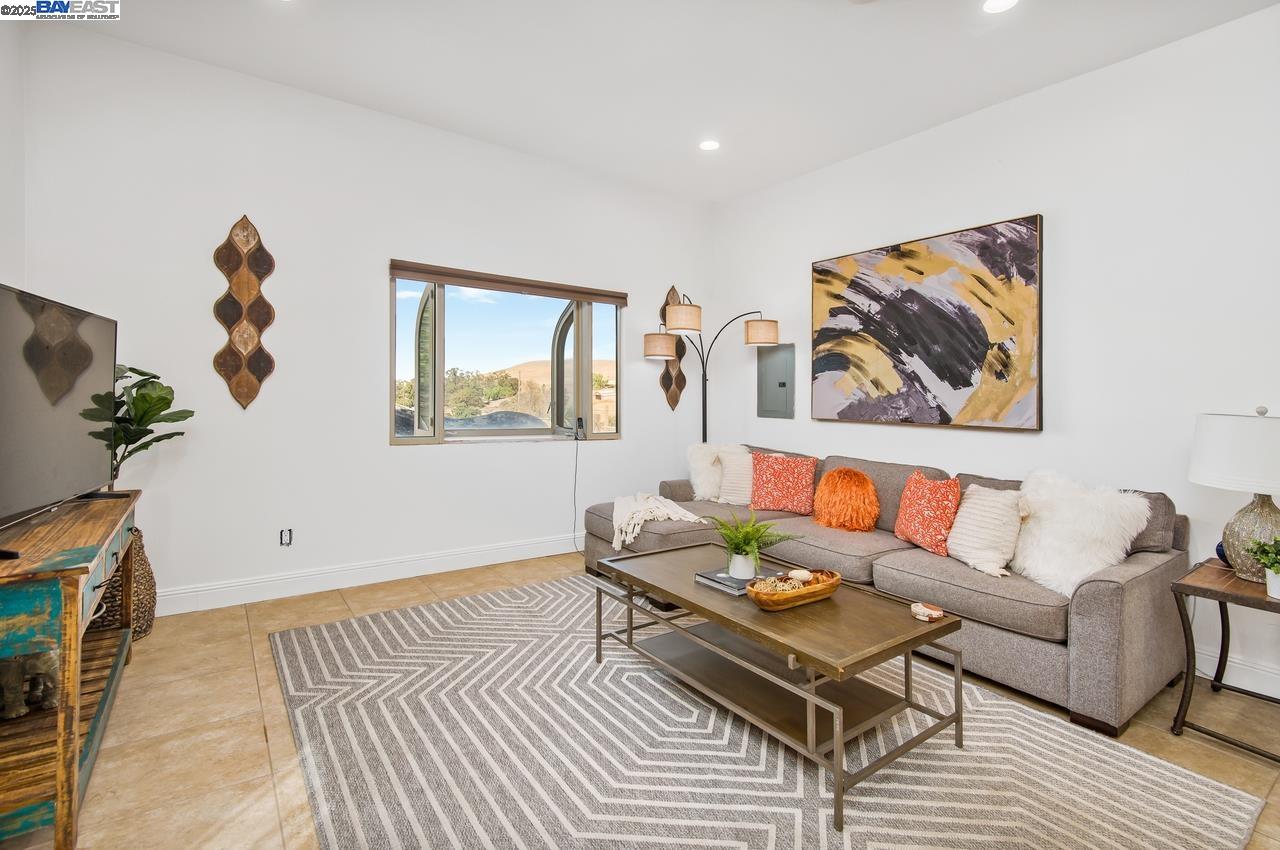 Detail Gallery Image 12 of 60 For 12141 Tesla Rd, Livermore,  CA 94550 - 6 Beds | 4 Baths