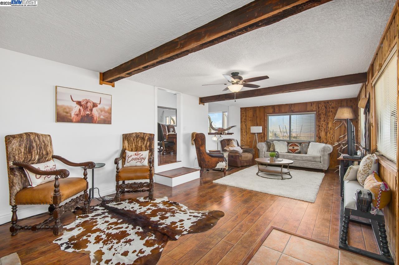 Detail Gallery Image 6 of 60 For 12141 Tesla Rd, Livermore,  CA 94550 - 6 Beds | 4 Baths
