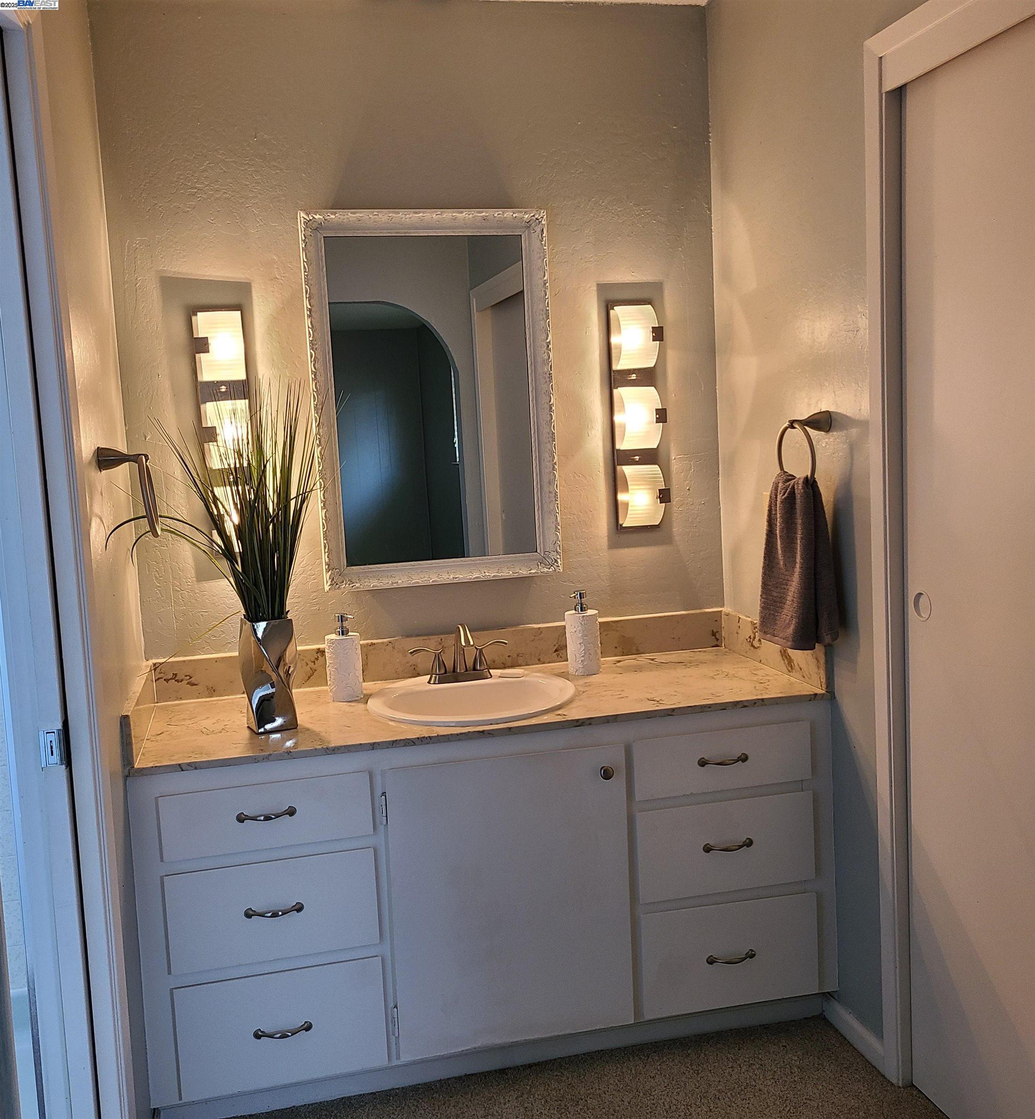 Detail Gallery Image 21 of 34 For 1290 Vienna Street, Livermore,  CA 94550 - 3 Beds | 2 Baths