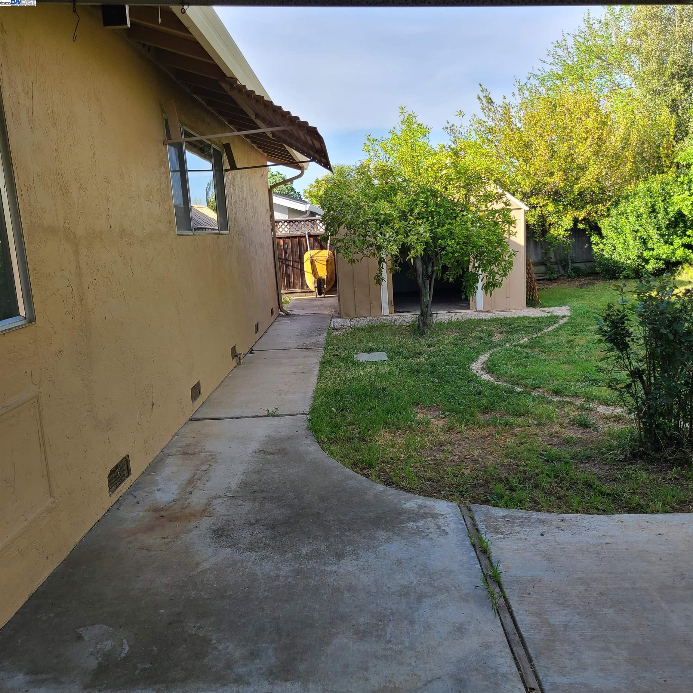 Detail Gallery Image 26 of 34 For 1290 Vienna Street, Livermore,  CA 94550 - 3 Beds | 2 Baths