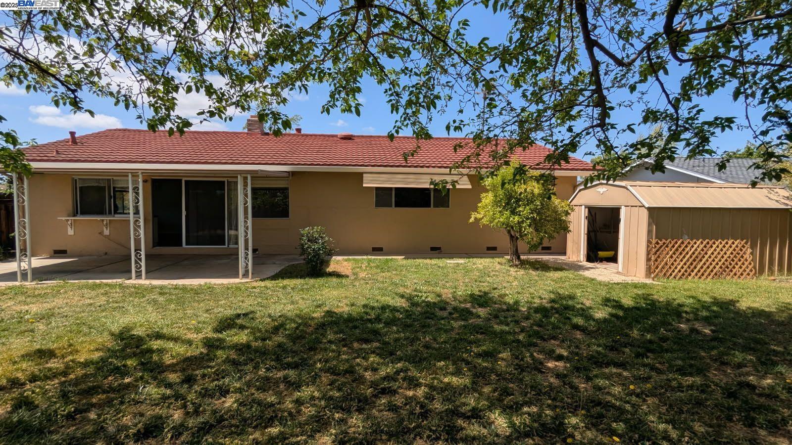 Detail Gallery Image 31 of 34 For 1290 Vienna Street, Livermore,  CA 94550 - 3 Beds | 2 Baths