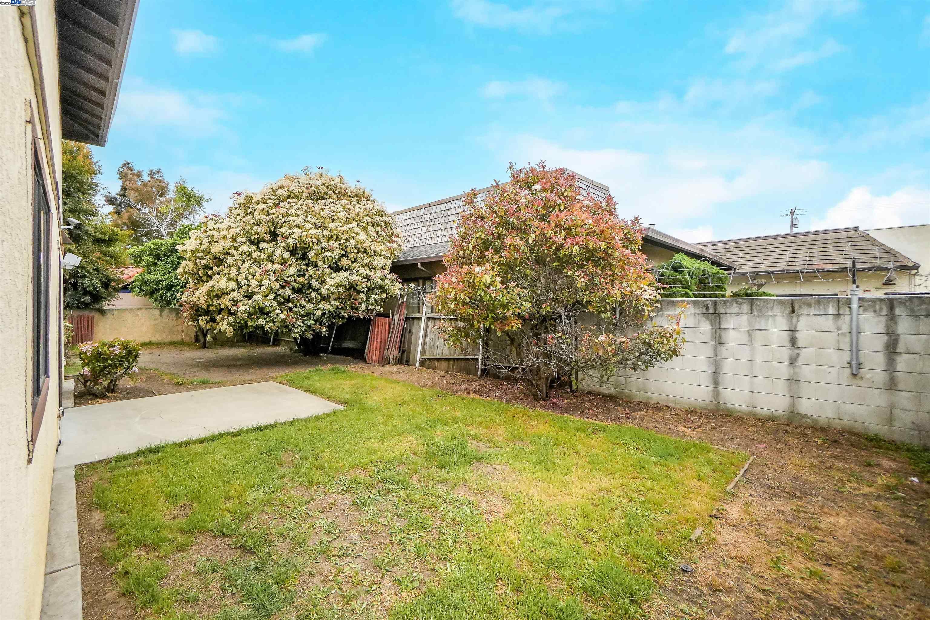 Detail Gallery Image 12 of 60 For 25793 Franklin Ave, Hayward,  CA 94544 - – Beds | – Baths