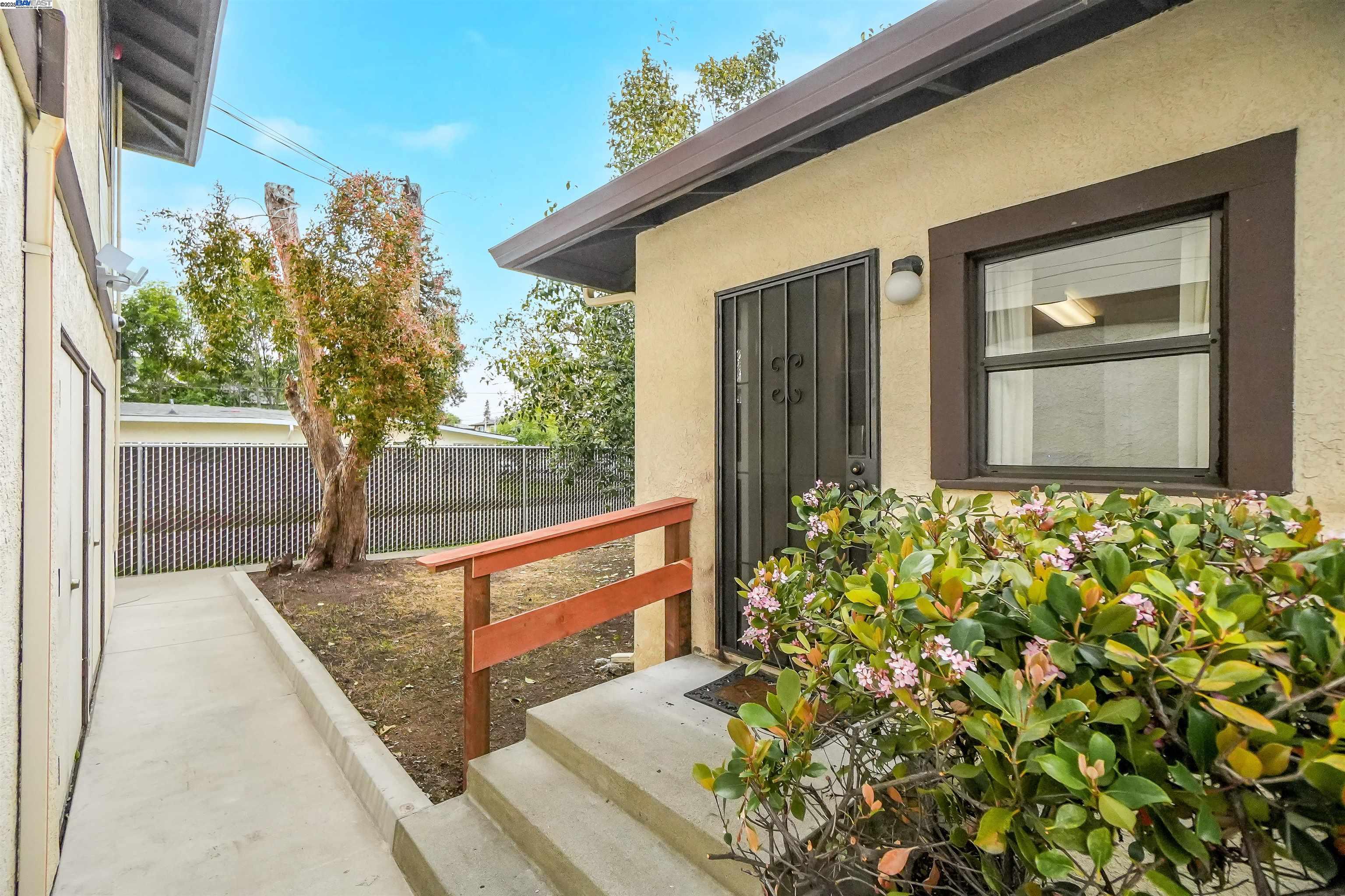 Detail Gallery Image 13 of 60 For 25793 Franklin Ave, Hayward,  CA 94544 - – Beds | – Baths