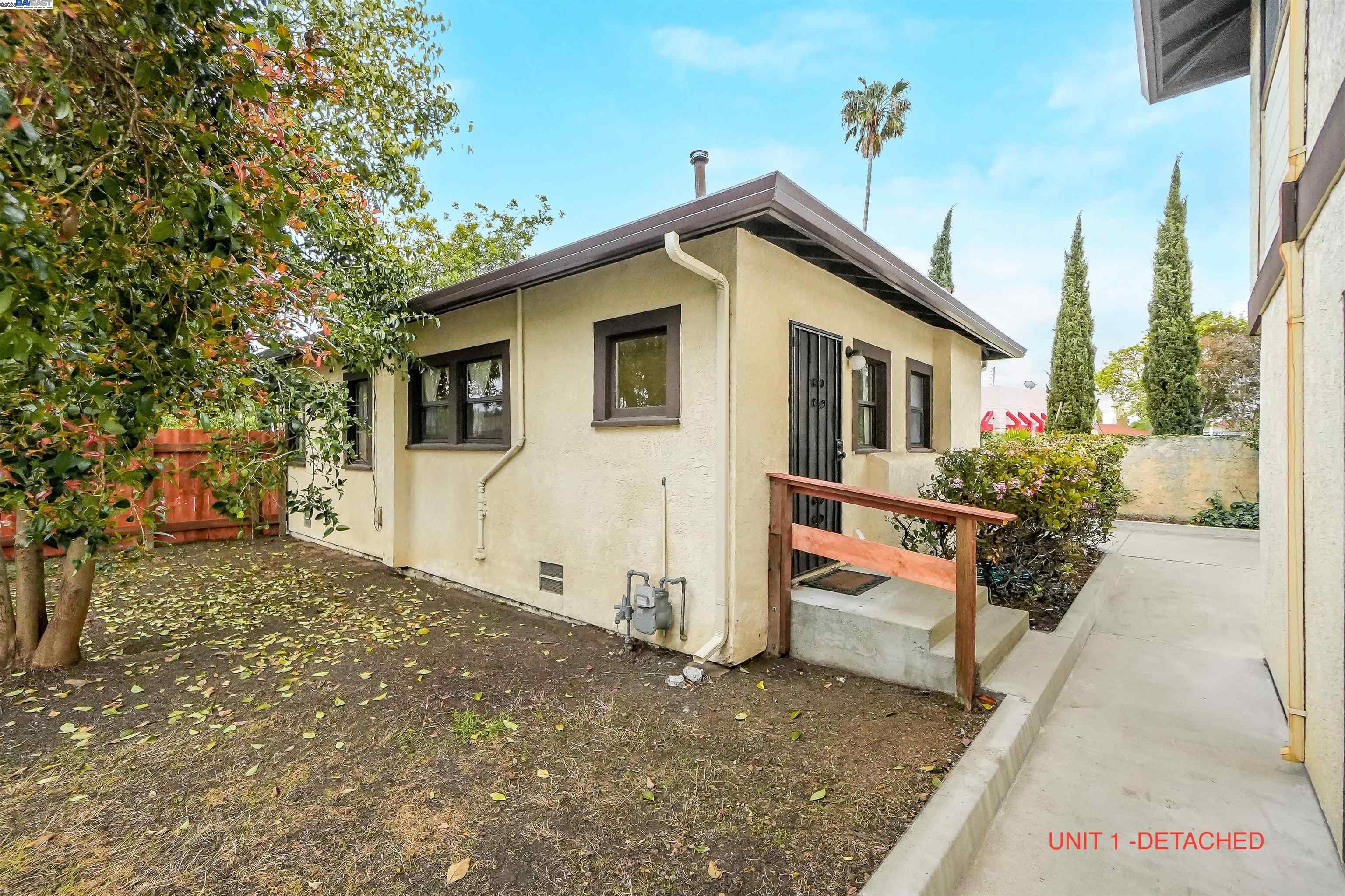 Detail Gallery Image 14 of 60 For 25793 Franklin Ave, Hayward,  CA 94544 - – Beds | – Baths