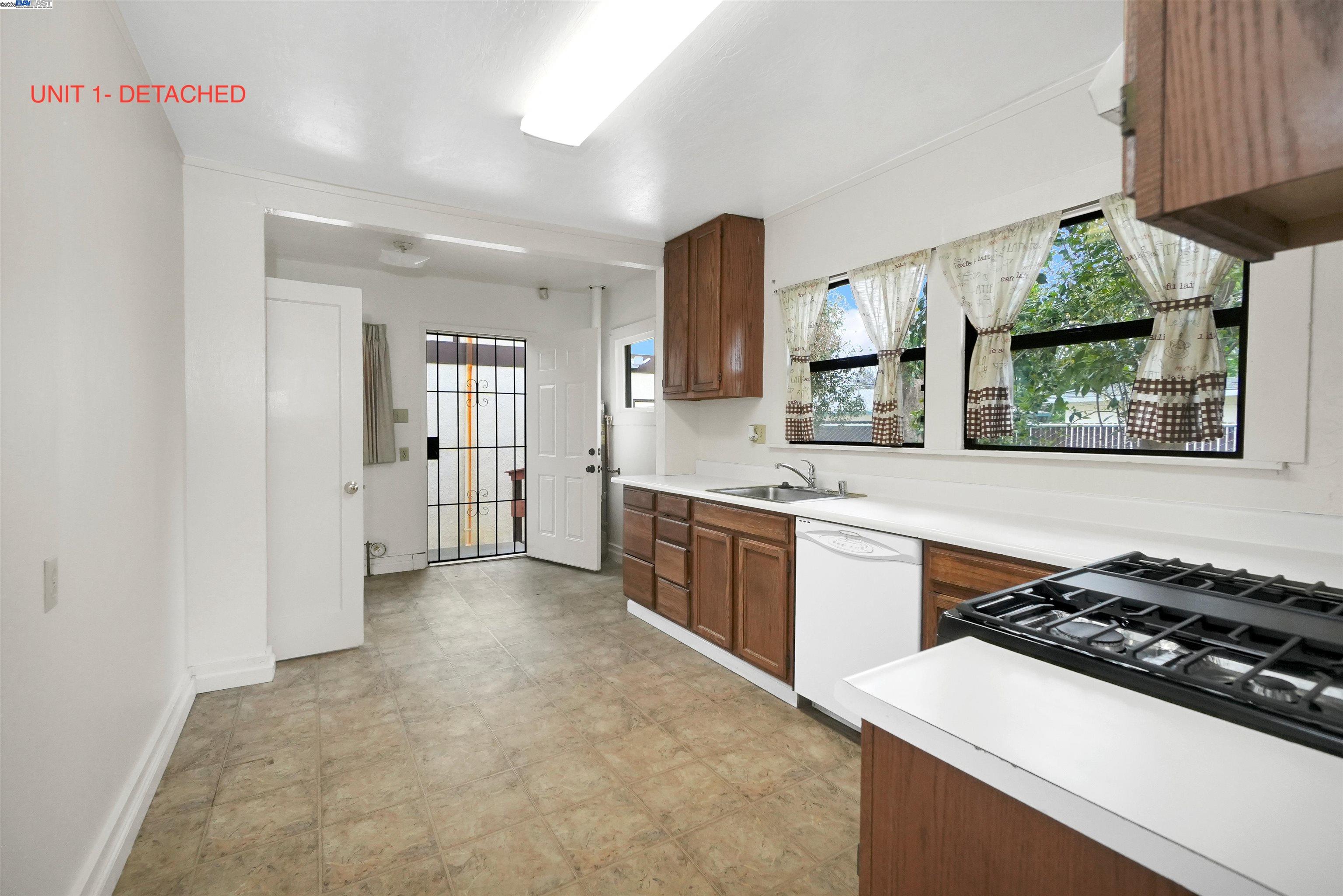 Detail Gallery Image 21 of 60 For 25793 Franklin Ave, Hayward,  CA 94544 - – Beds | – Baths