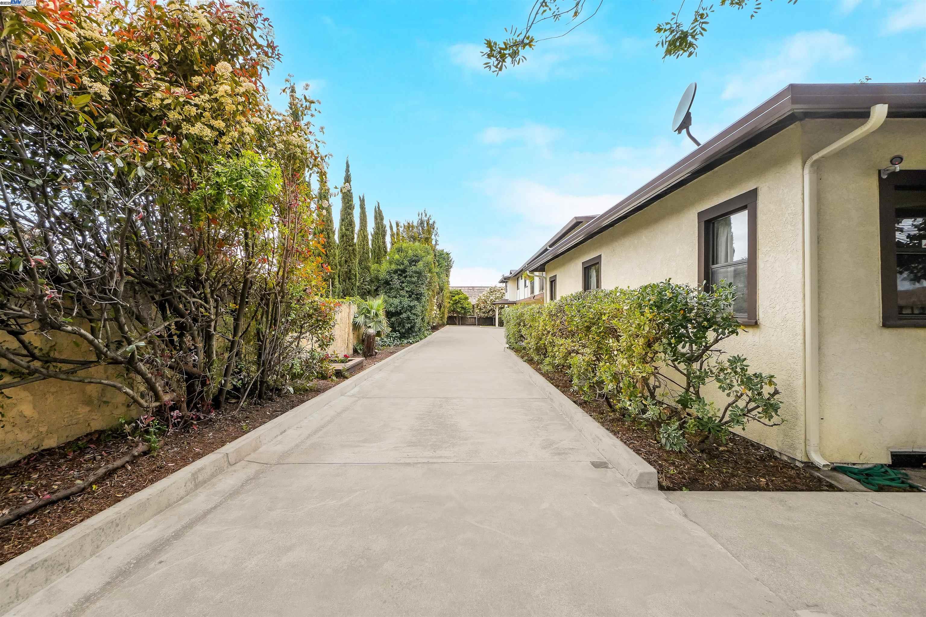 Detail Gallery Image 5 of 60 For 25793 Franklin Ave, Hayward,  CA 94544 - – Beds | – Baths