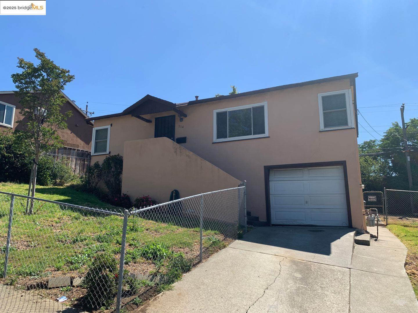 Detail Gallery Image 1 of 20 For 114 Hollywood Ave, Vallejo,  CA 94591 - 3 Beds | 1 Baths