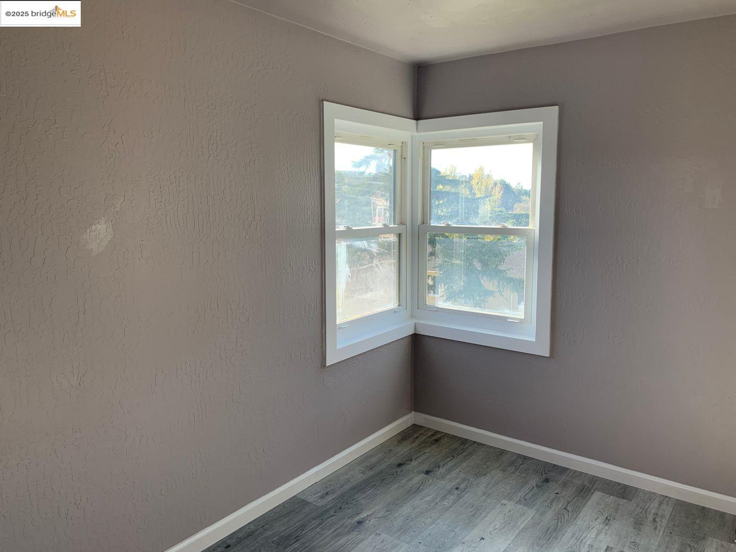Detail Gallery Image 6 of 20 For 114 Hollywood Ave, Vallejo,  CA 94591 - 3 Beds | 1 Baths