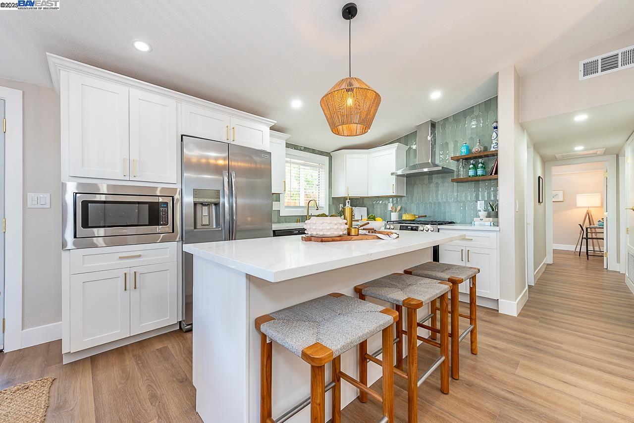 Detail Gallery Image 17 of 55 For 697 Lakewood Dr, Sunnyvale,  CA 94089 - 4 Beds | 2 Baths