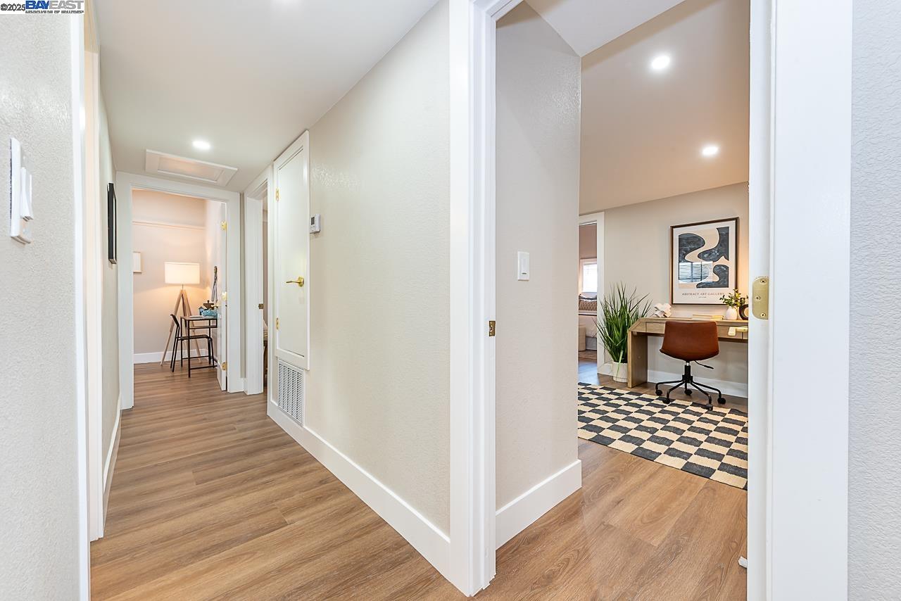 Detail Gallery Image 23 of 55 For 697 Lakewood Dr, Sunnyvale,  CA 94089 - 4 Beds | 2 Baths
