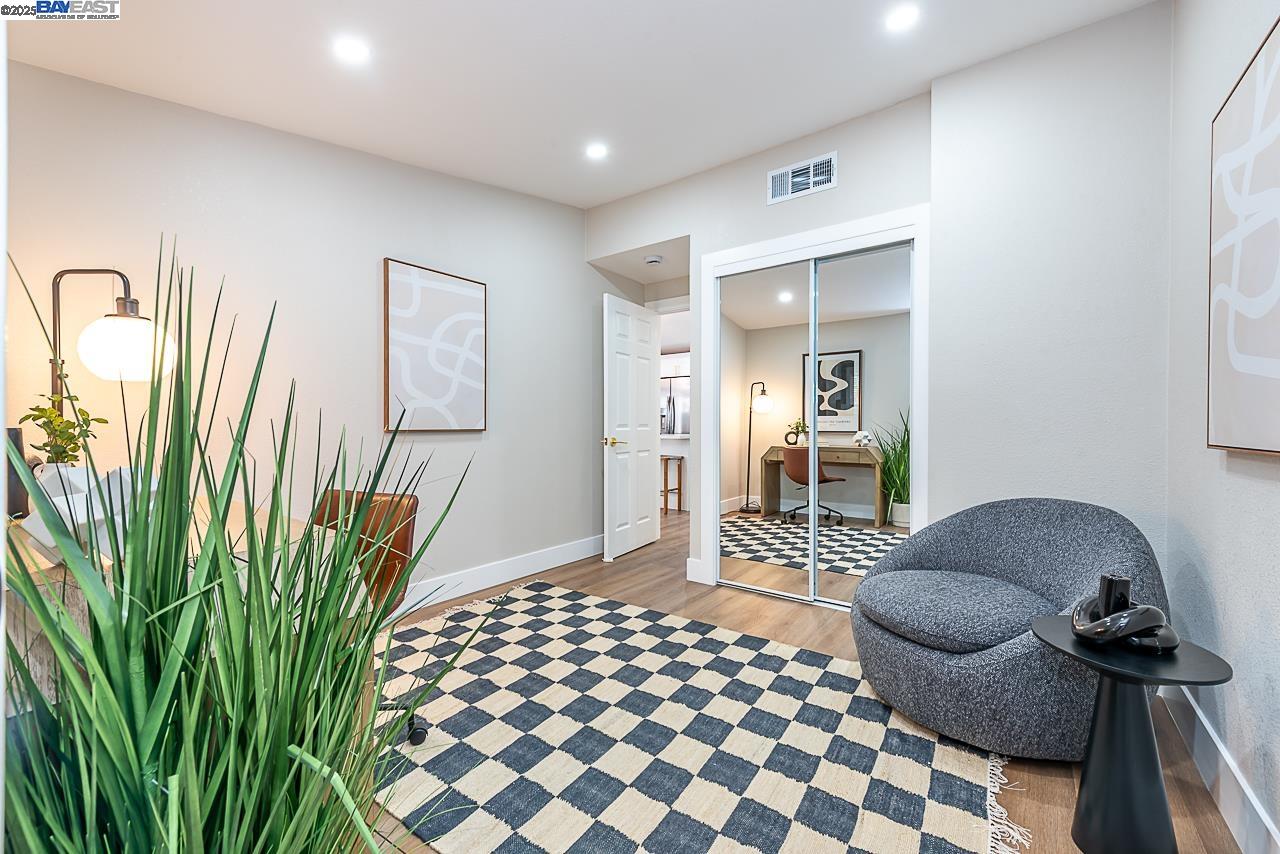 Detail Gallery Image 25 of 55 For 697 Lakewood Dr, Sunnyvale,  CA 94089 - 4 Beds | 2 Baths