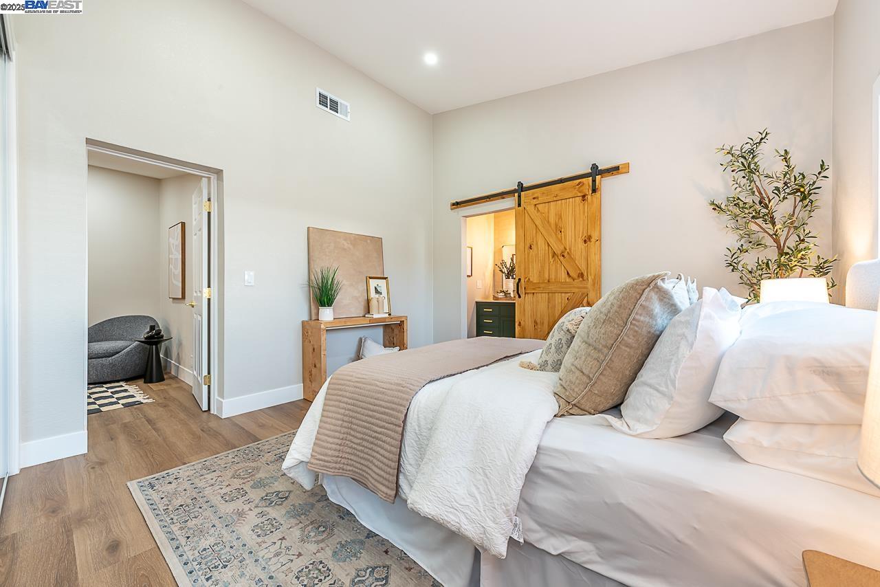 Detail Gallery Image 28 of 55 For 697 Lakewood Dr, Sunnyvale,  CA 94089 - 4 Beds | 2 Baths