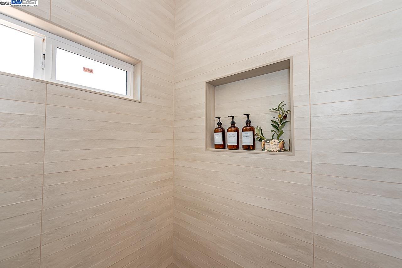Detail Gallery Image 37 of 55 For 697 Lakewood Dr, Sunnyvale,  CA 94089 - 4 Beds | 2 Baths
