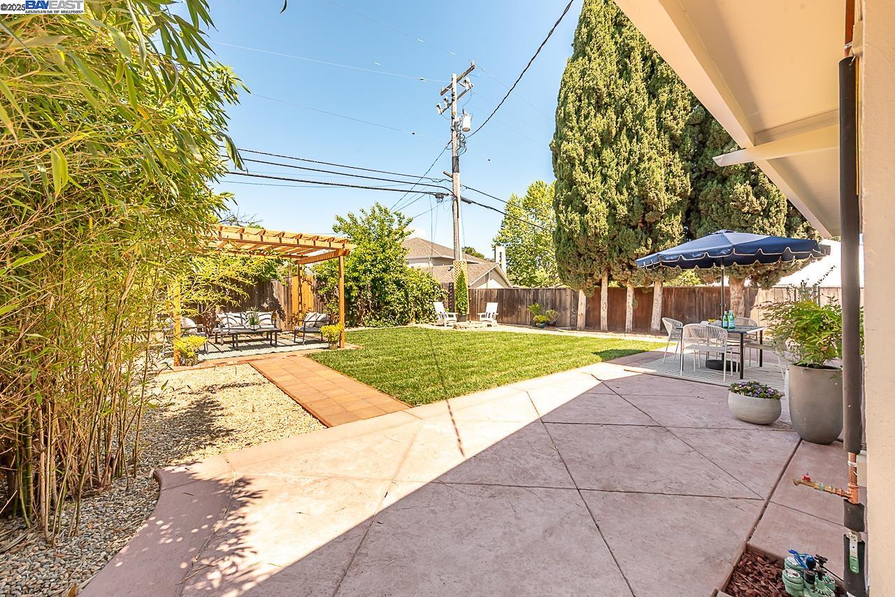 Detail Gallery Image 45 of 55 For 697 Lakewood Dr, Sunnyvale,  CA 94089 - 4 Beds | 2 Baths