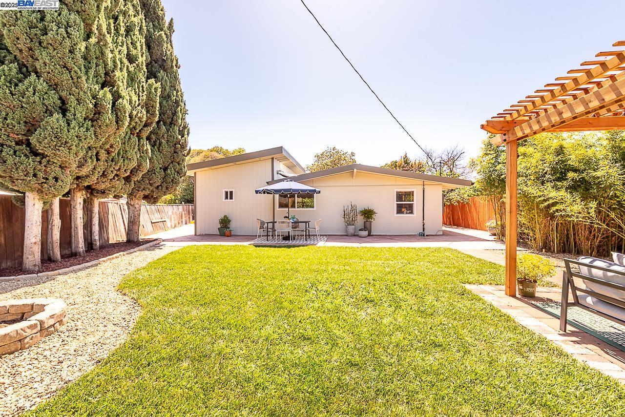 Detail Gallery Image 49 of 55 For 697 Lakewood Dr, Sunnyvale,  CA 94089 - 4 Beds | 2 Baths