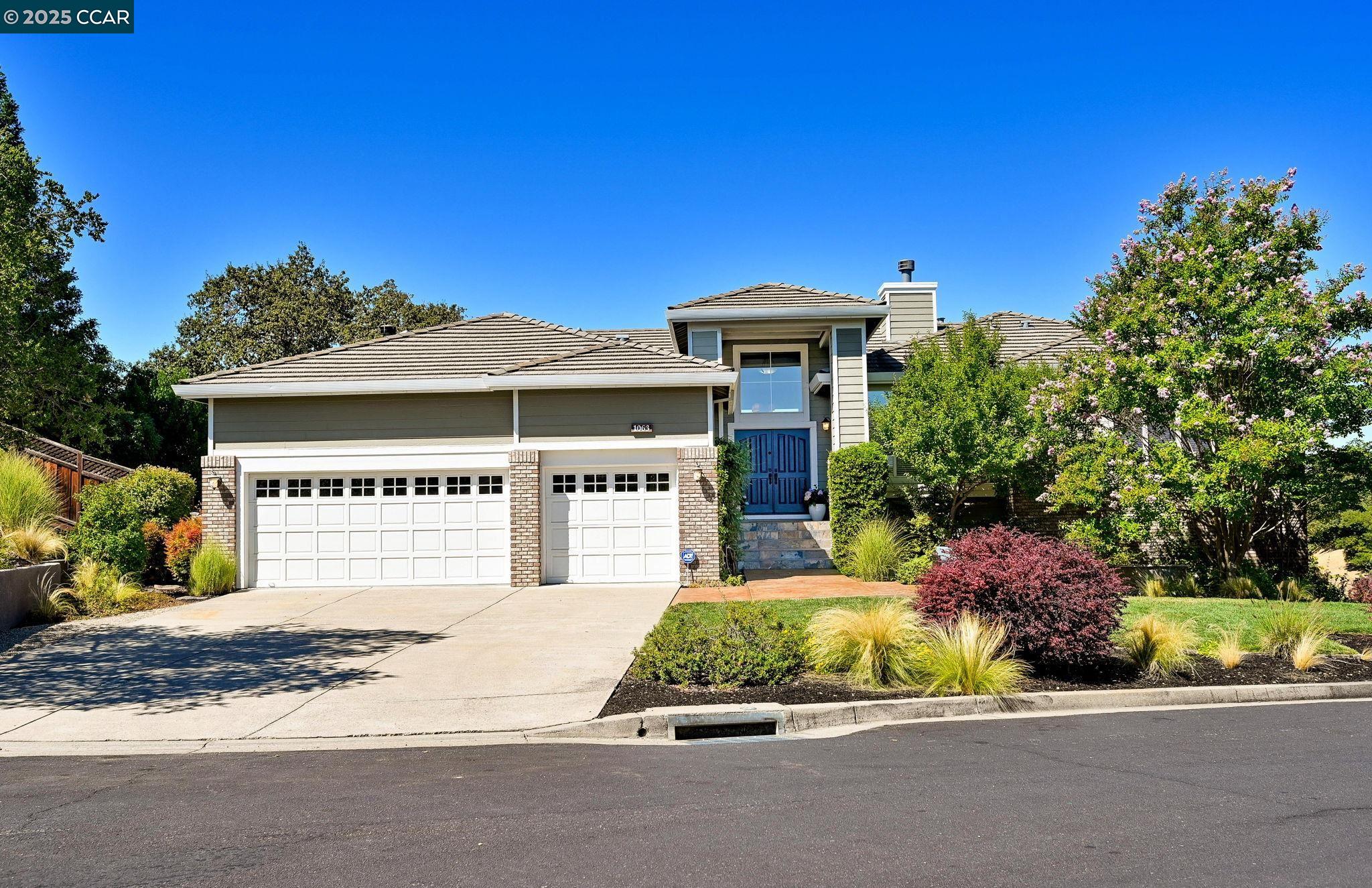 Detail Gallery Image 1 of 40 For 1063 Sunrise Ridge Dr, Lafayette,  CA 94549 - 4 Beds | 3/1 Baths