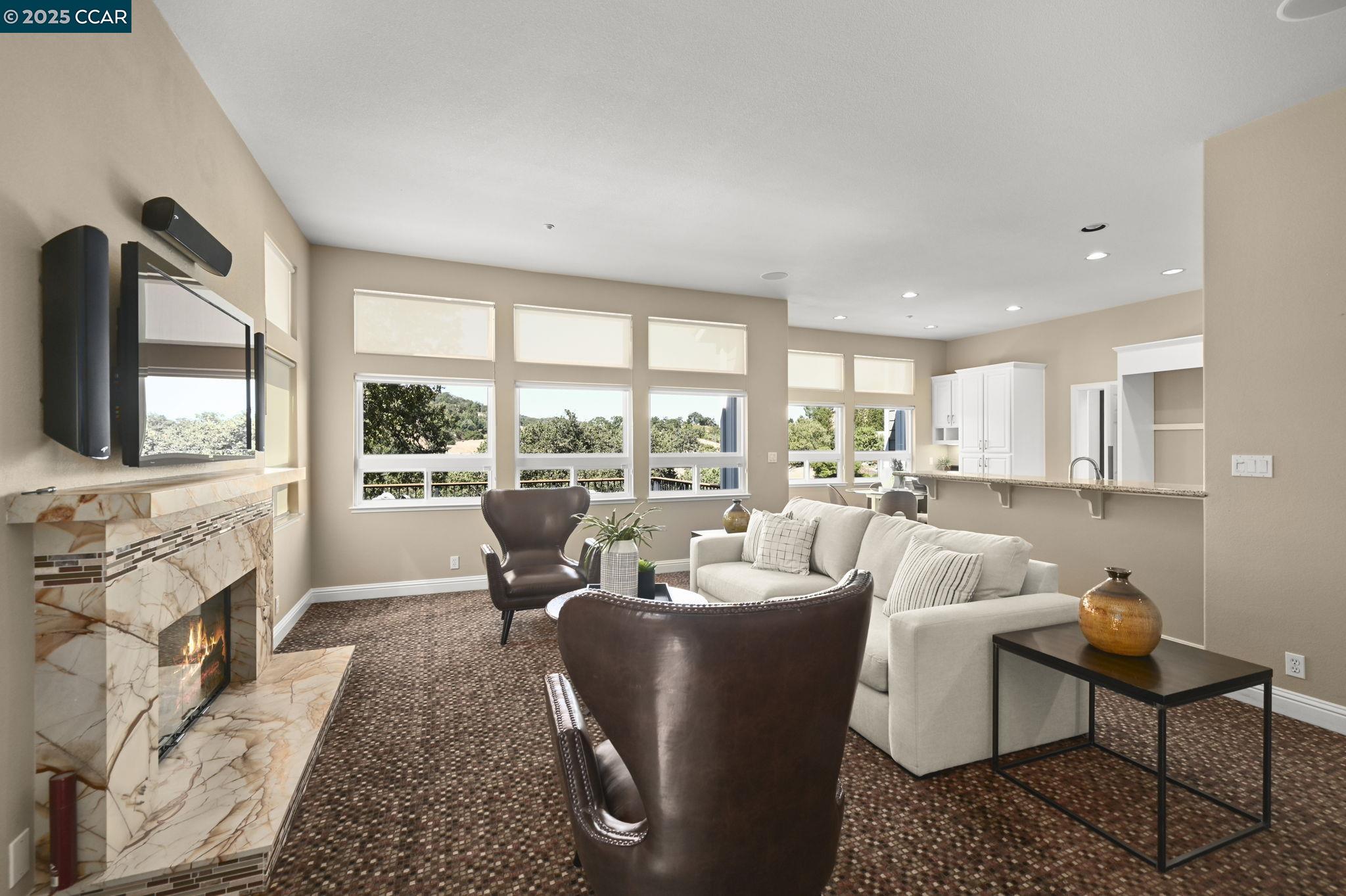 Detail Gallery Image 11 of 40 For 1063 Sunrise Ridge Dr, Lafayette,  CA 94549 - 4 Beds | 3/1 Baths