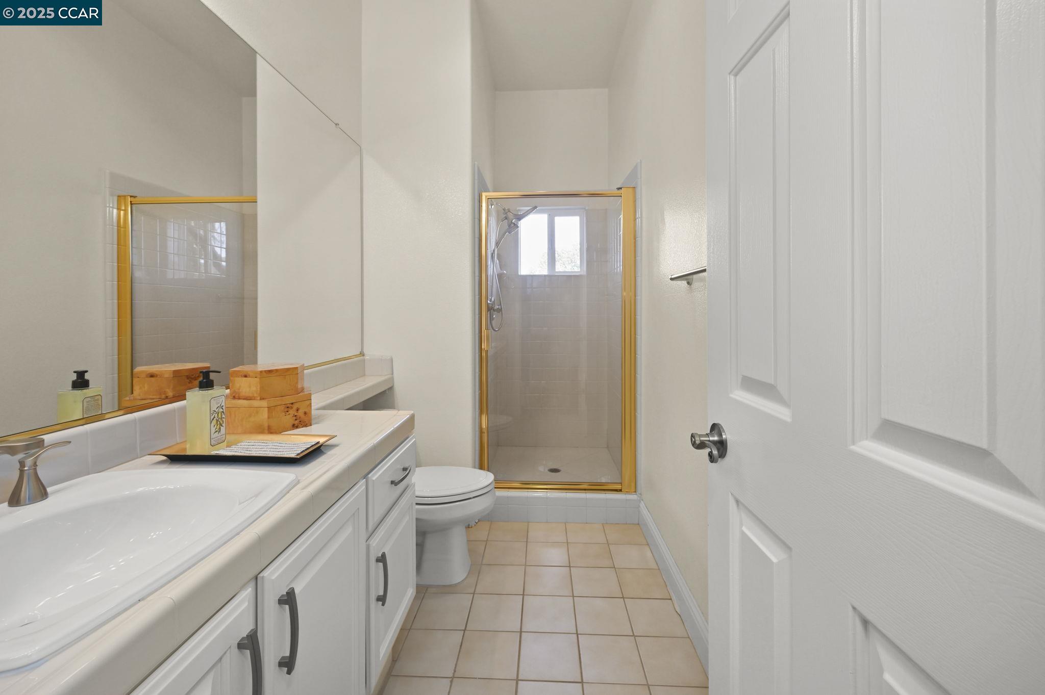 Detail Gallery Image 22 of 40 For 1063 Sunrise Ridge Dr, Lafayette,  CA 94549 - 4 Beds | 3/1 Baths