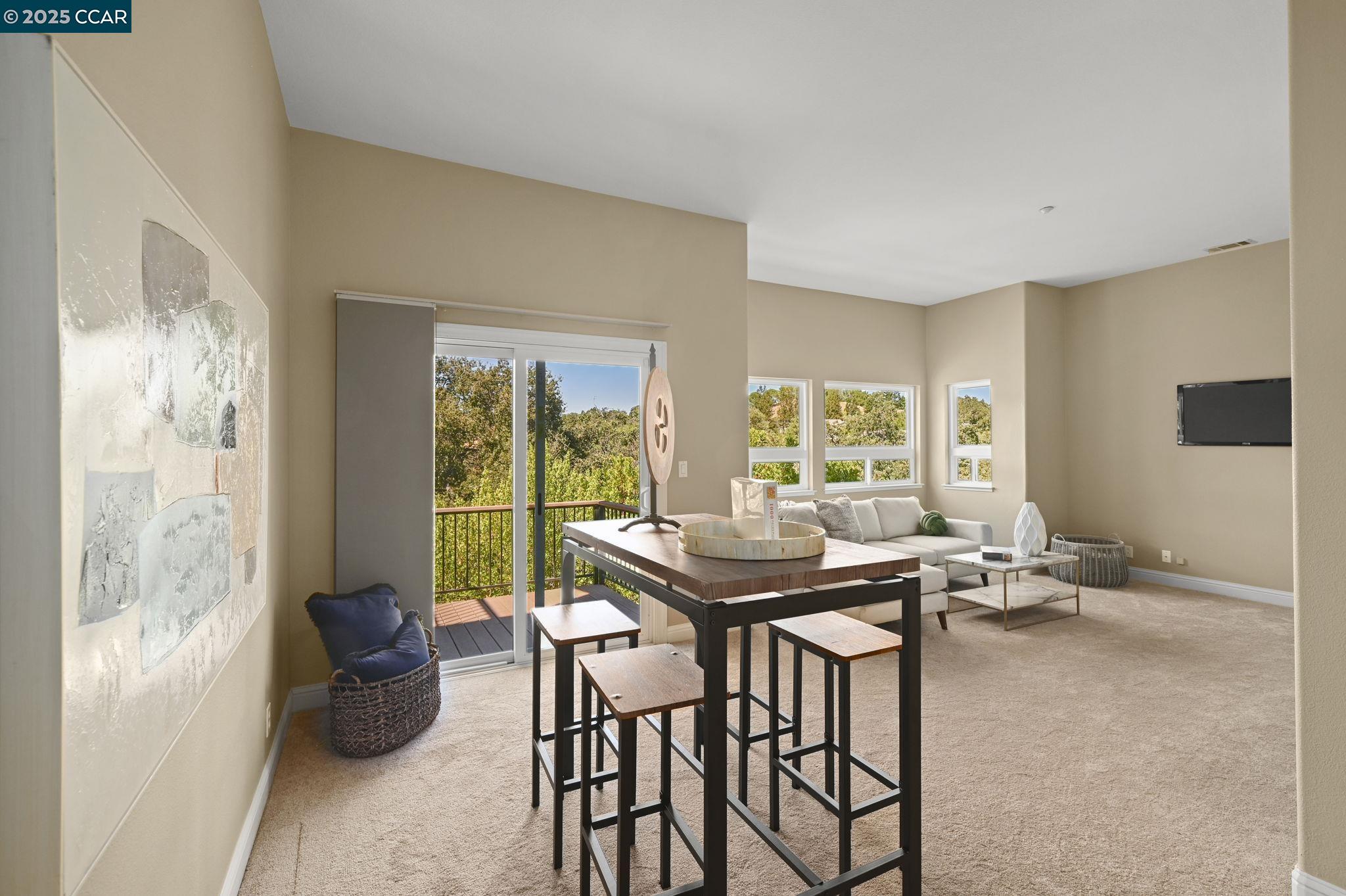 Detail Gallery Image 26 of 40 For 1063 Sunrise Ridge Dr, Lafayette,  CA 94549 - 4 Beds | 3/1 Baths